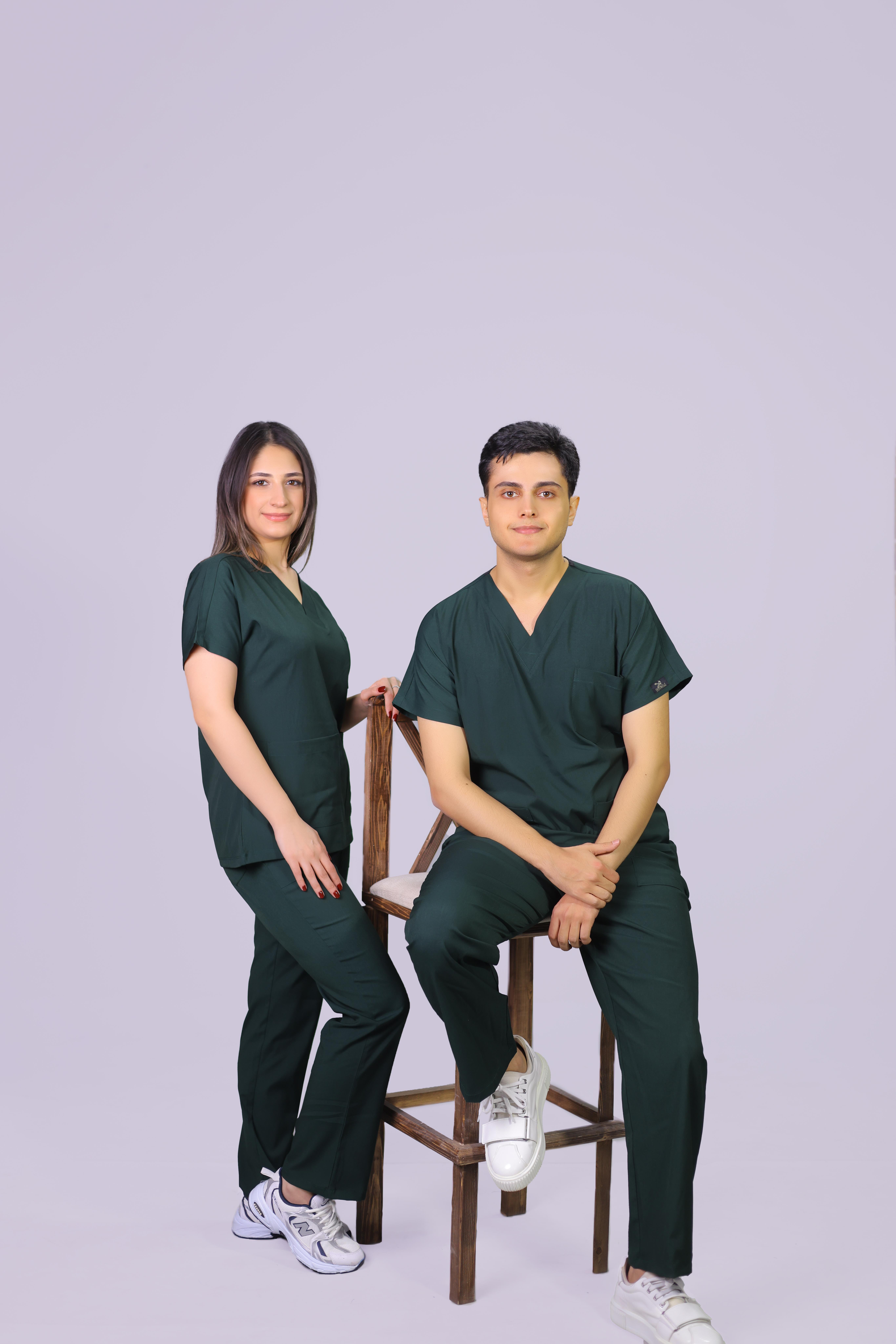 Koyu Yeşil Dara Takım Lüks Likrali Klasik Unisex Orjinal Paça Cerrahi Üniforma Takım 