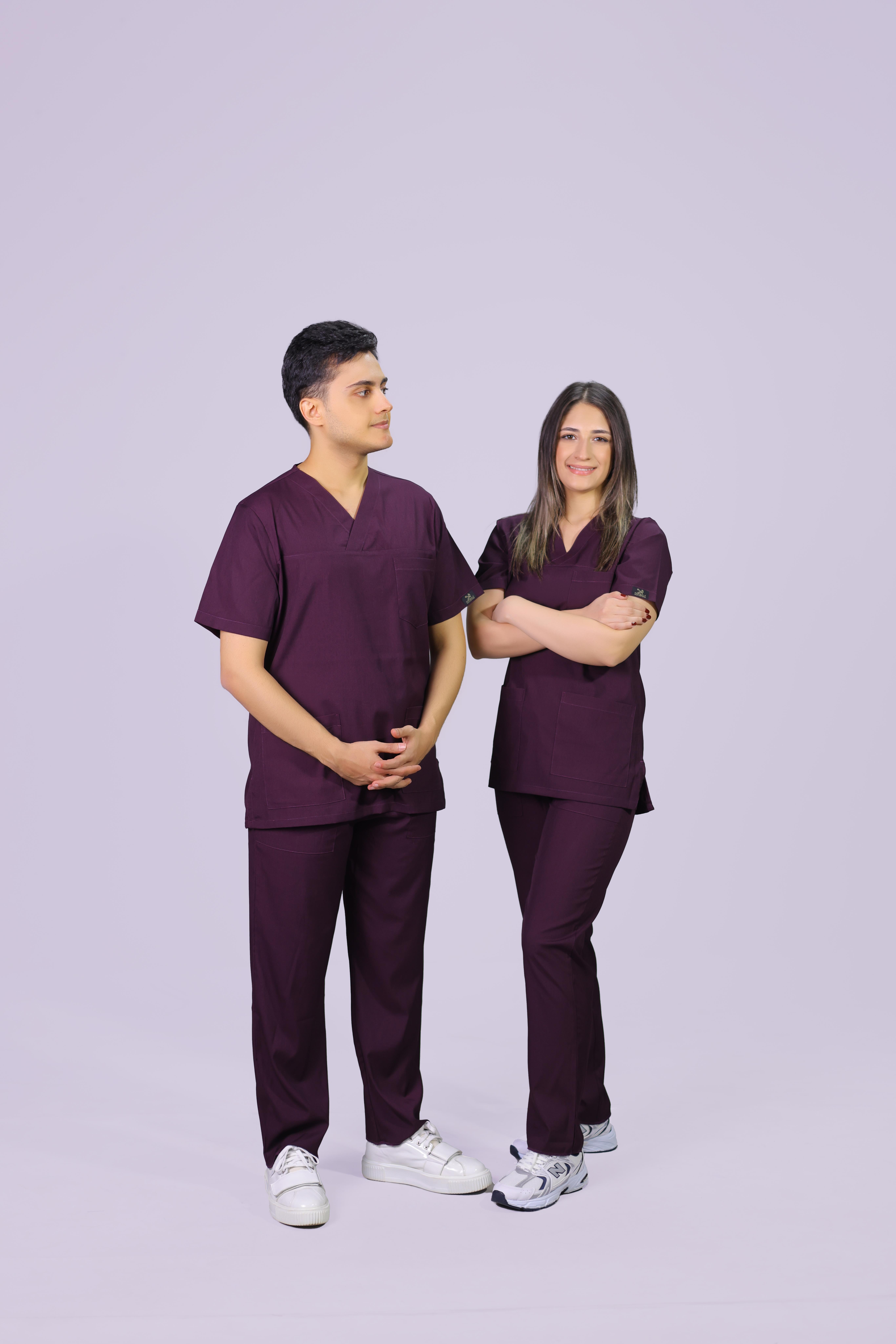 Mürdüm  Lüks Likrali Klasik Unisex Overlock Paça Cerrahi Üniforma Takım