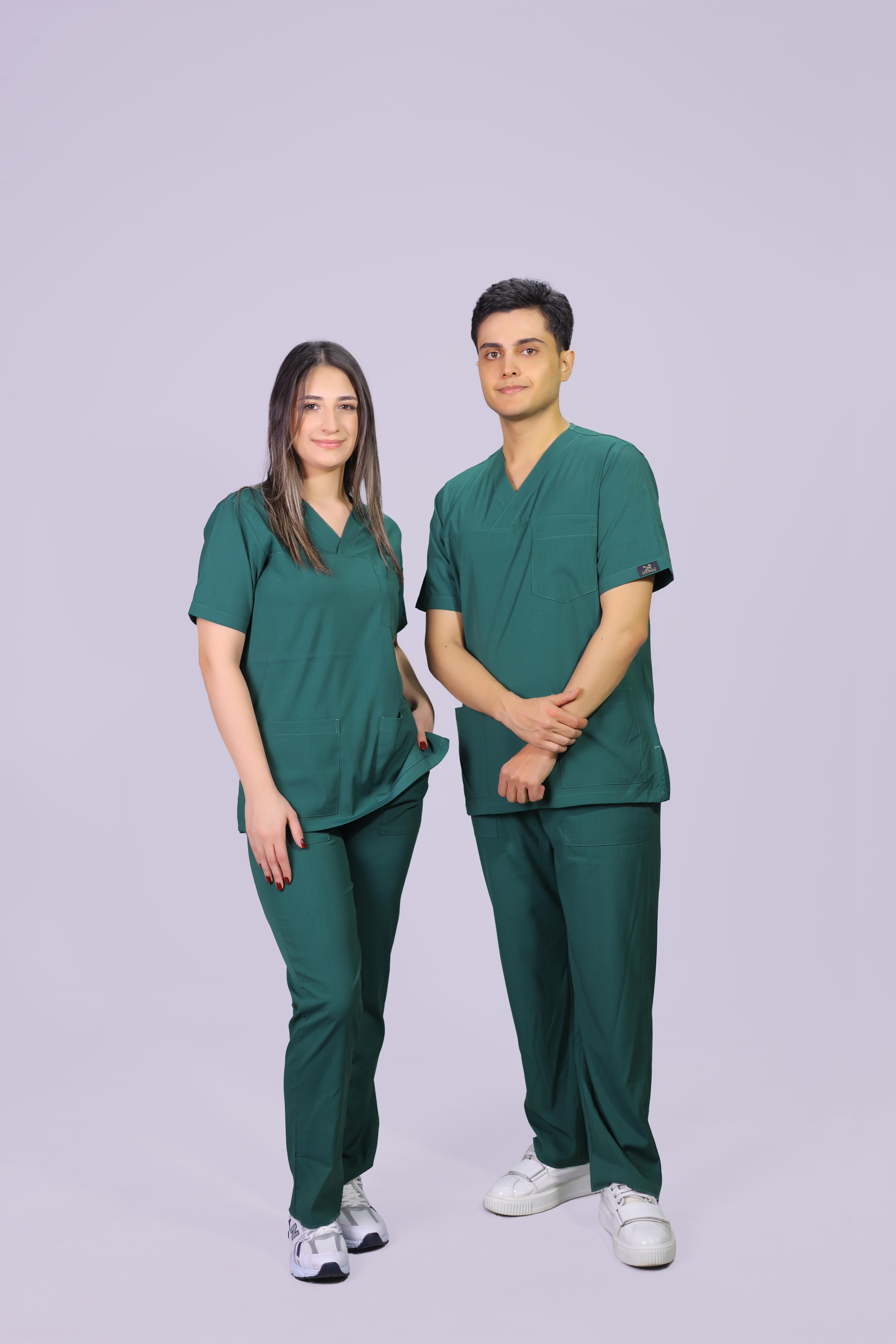 Yeşil Lüks Likrali Klasik Unisex Overlock Paça Cerrahi Üniforma Takım