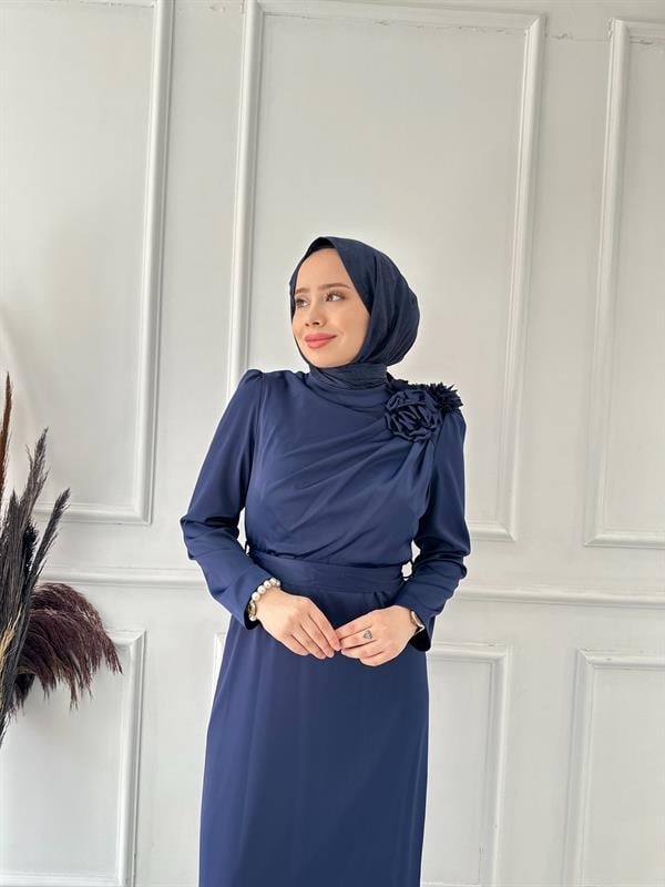 omuzu gül saten stil abiye 4900 Lacivert