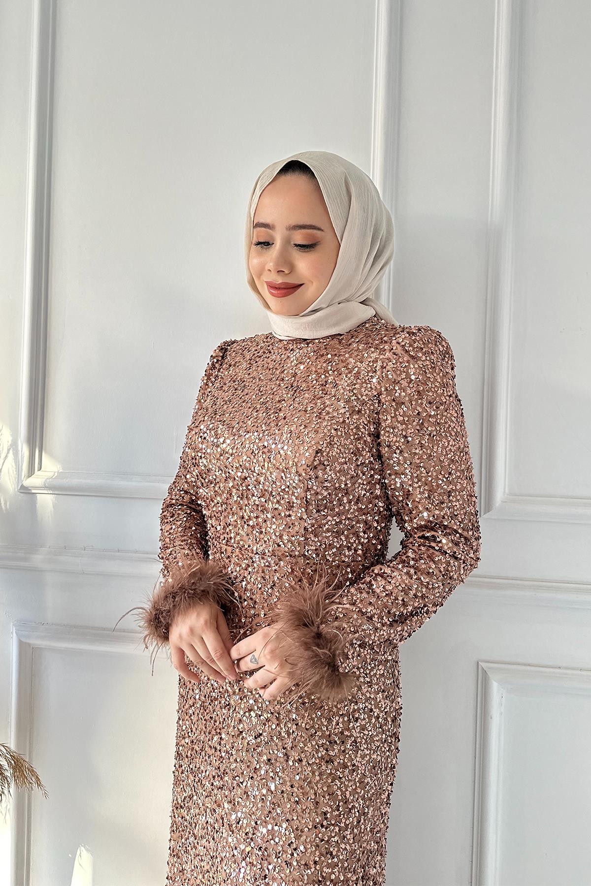 B.LİFE KOMPLE PULLU KOL TÜYLÜ ABİYE 2490 Vizon