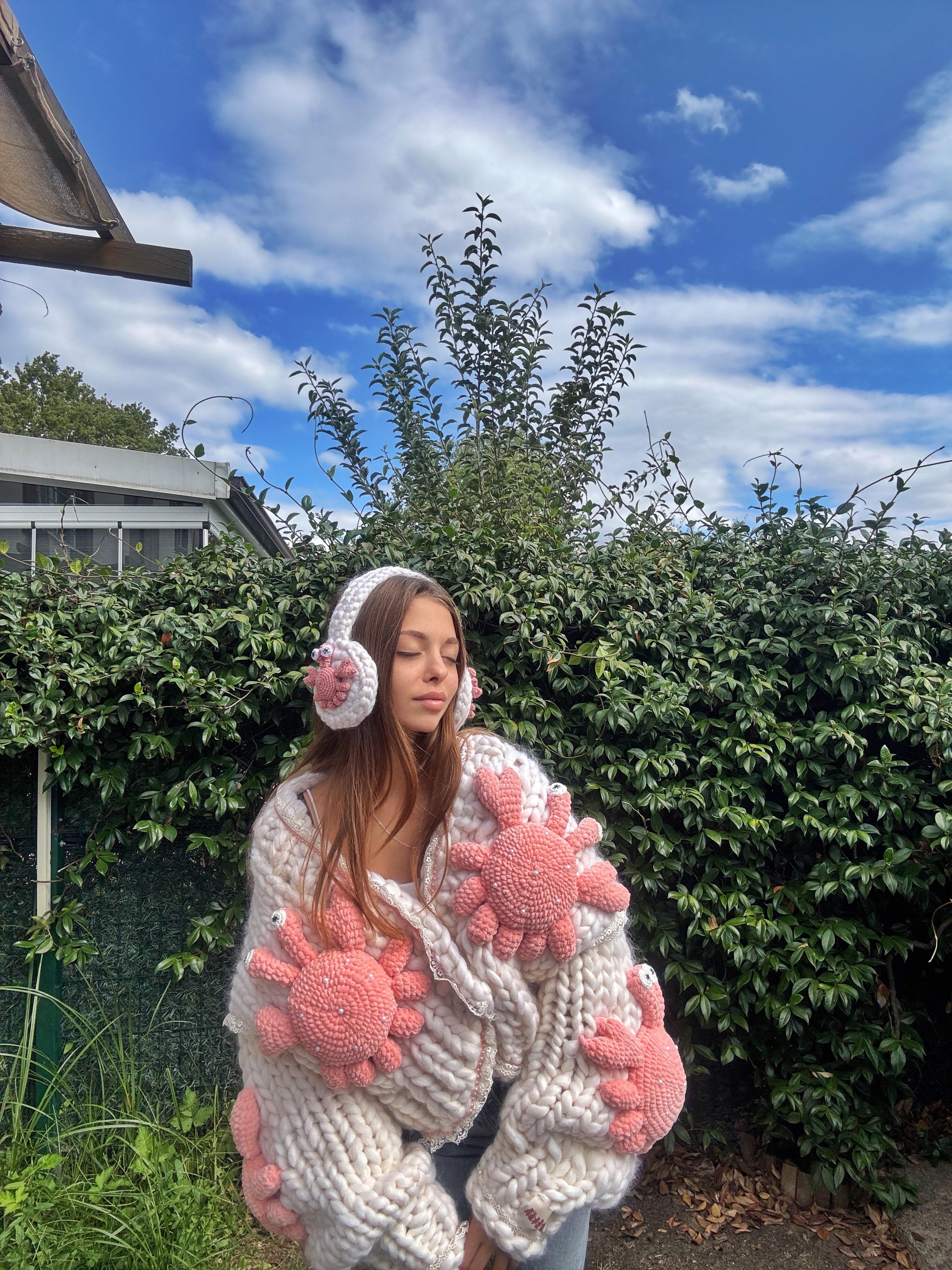 Crap wool cardigan