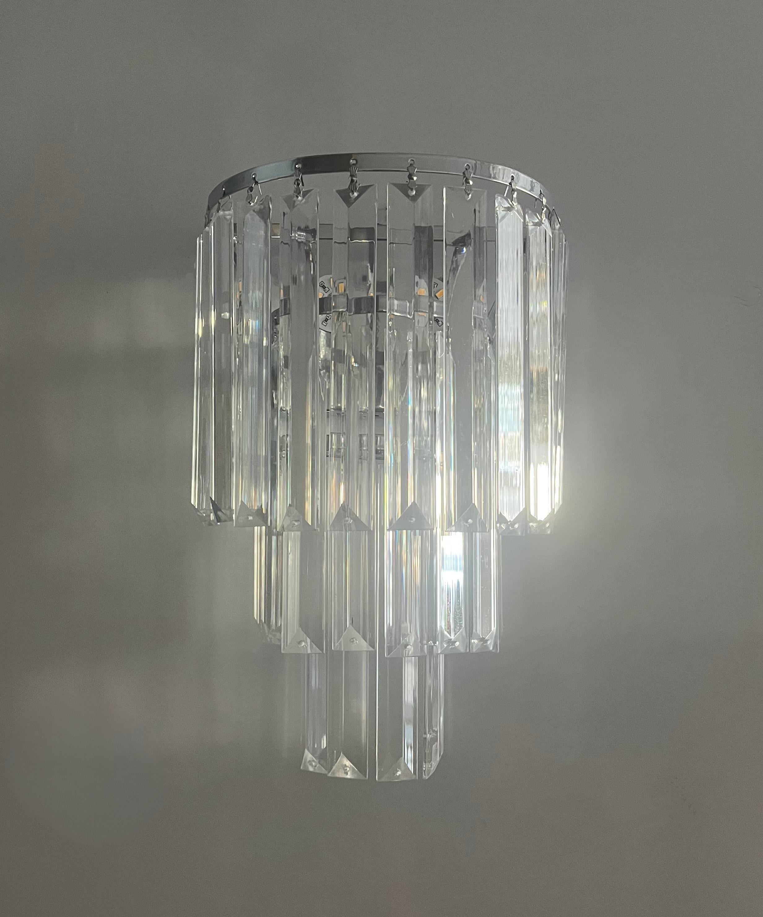  Yonca Silver Krom Kasa Günışığı Ledli 3 Katlı Lux Taşlı Pilli Aplik - Tek Adet - Pil ve Led HediyeFeza BalCamlı Siyah Metal Modern 2 Adet Pilli Aplik - Özel Tasarım Lamba ve Pil Dahildir