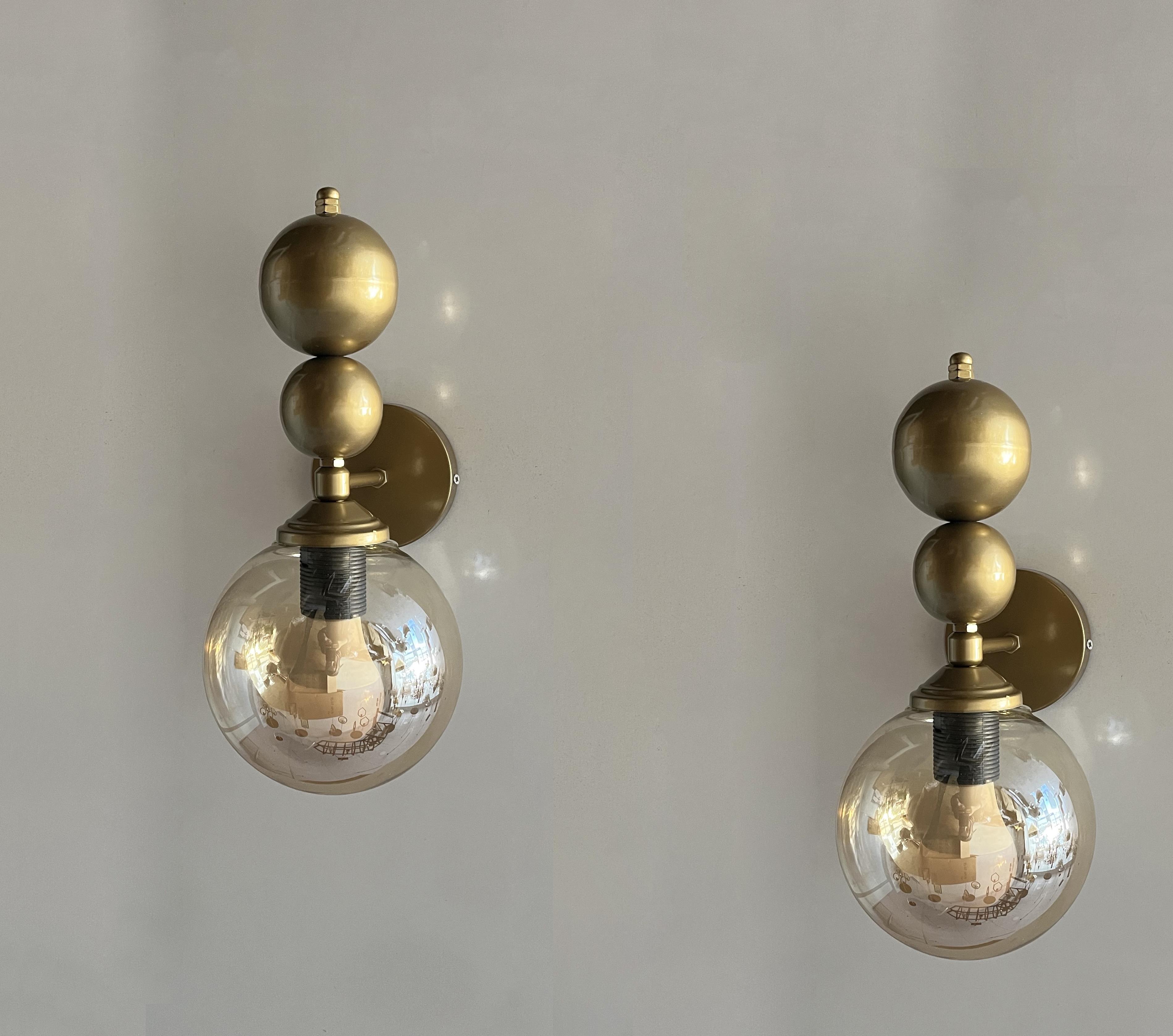 Florida Eskitme Kasa Bal Glop Camlı Metal Pilli Aplik - 2 Adet - Özel Tasarım Lamba ve Pil DahilFeza BalCamlı Siyah Metal Modern 2 Adet Pilli Aplik - Özel Tasarım Lamba ve Pil Dahildir