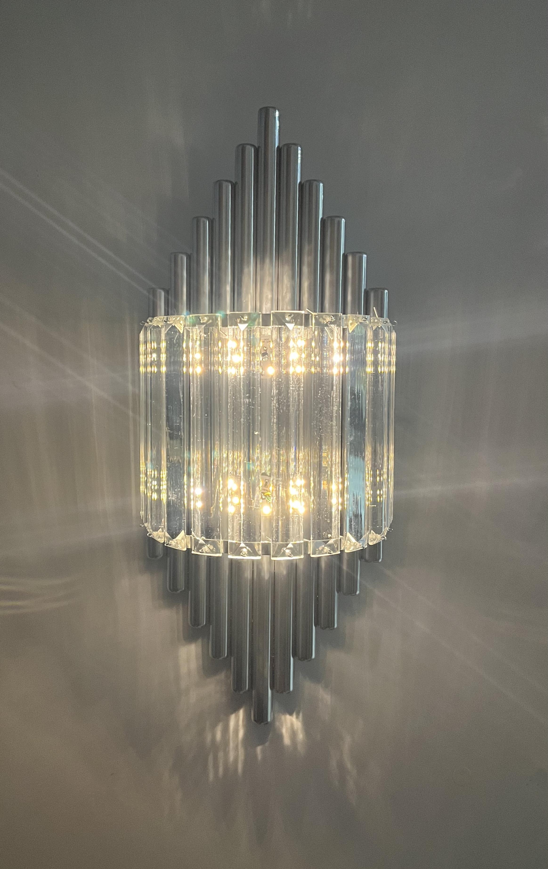 Mina Silver Gümüş Kasa Günışığı Ledli Lux Taşlı Pilli Aplik - Tek Adet - Pil ve Led HediyeFeza BalCamlı Siyah Metal Modern 2 Adet Pilli Aplik - Özel Tasarım Lamba ve Pil Dahildir