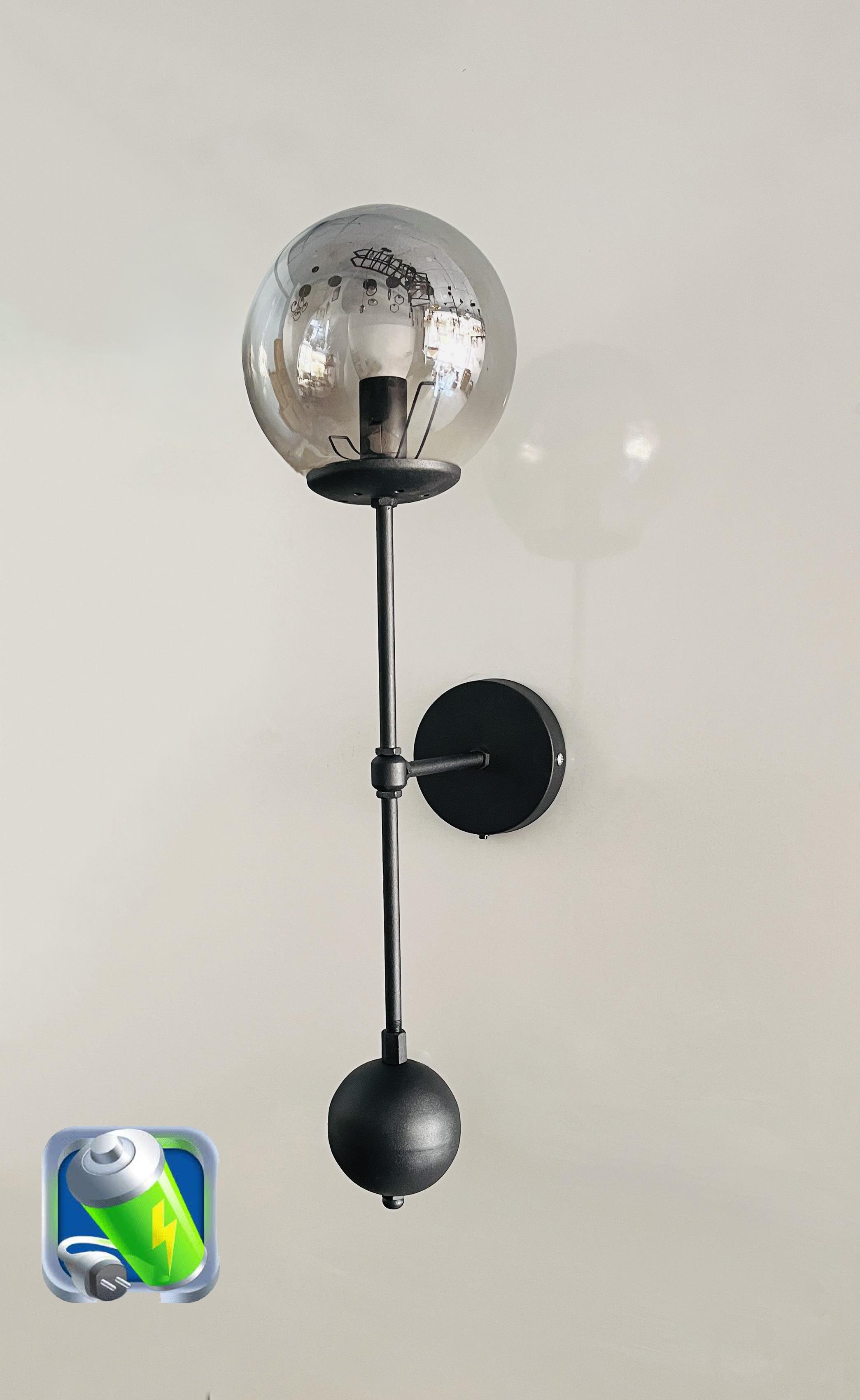 Şarj Et Kullan Gezegen Şarjlı Pilli Aplik Siyah Kasa Füme Camlı Metal Modern Aydınlatma -Tek AdetŞarjlı Pilli Aplik Gezegen Gold Metal Camlı Aplik - 9v Pil ve Özel Tasarım Ampul İçindedir - Tek Adet Fiyatıdır