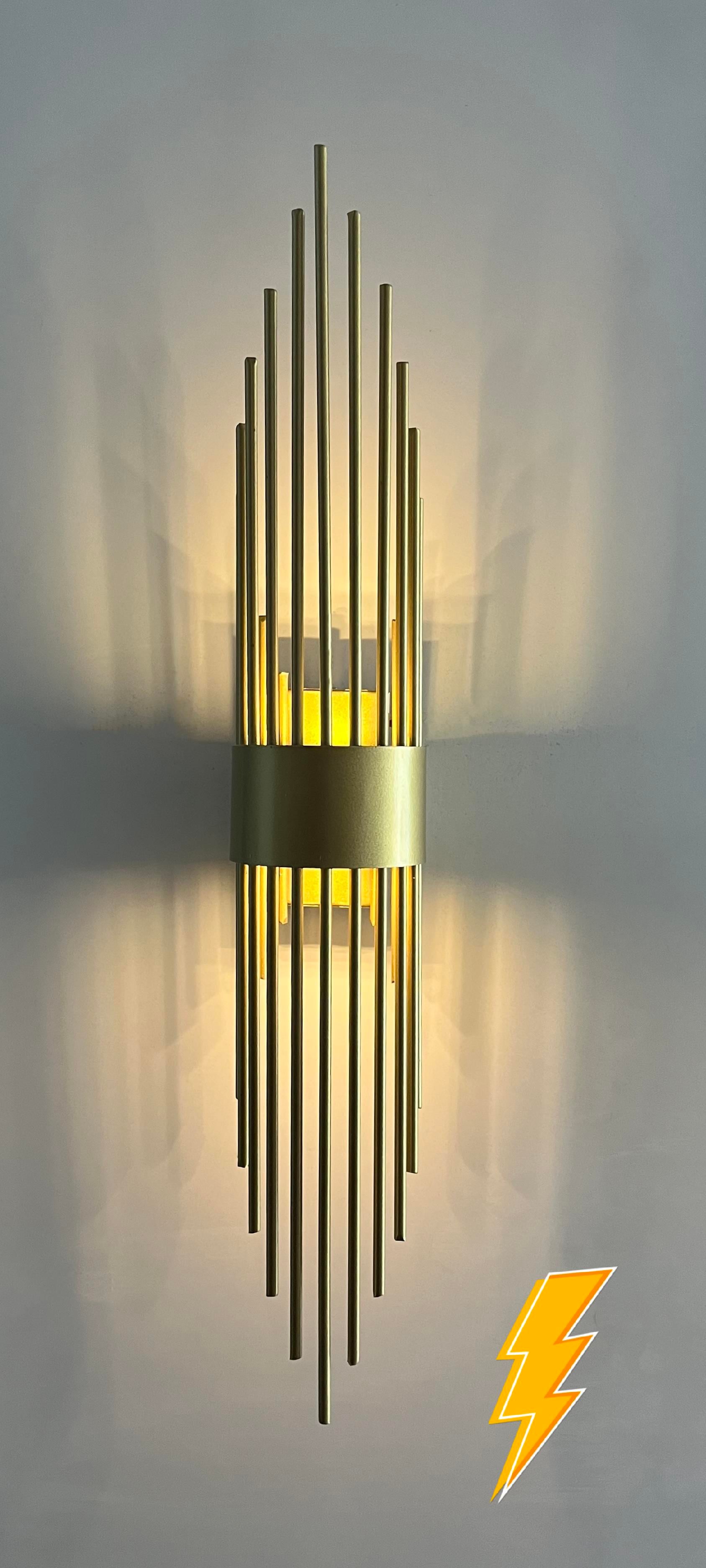  Mercan Gold Metal Elektrikli Aplik Günışığı Ledli Modern Duvar Lambası (Pilli Değildir) - Tek AdetZümrüt Flüt Siyah Kasa Günışığı Elektrikli Banyo Duvar Ayna Tablo Aydınlatma Kuğu Aplik Ledli Aplik