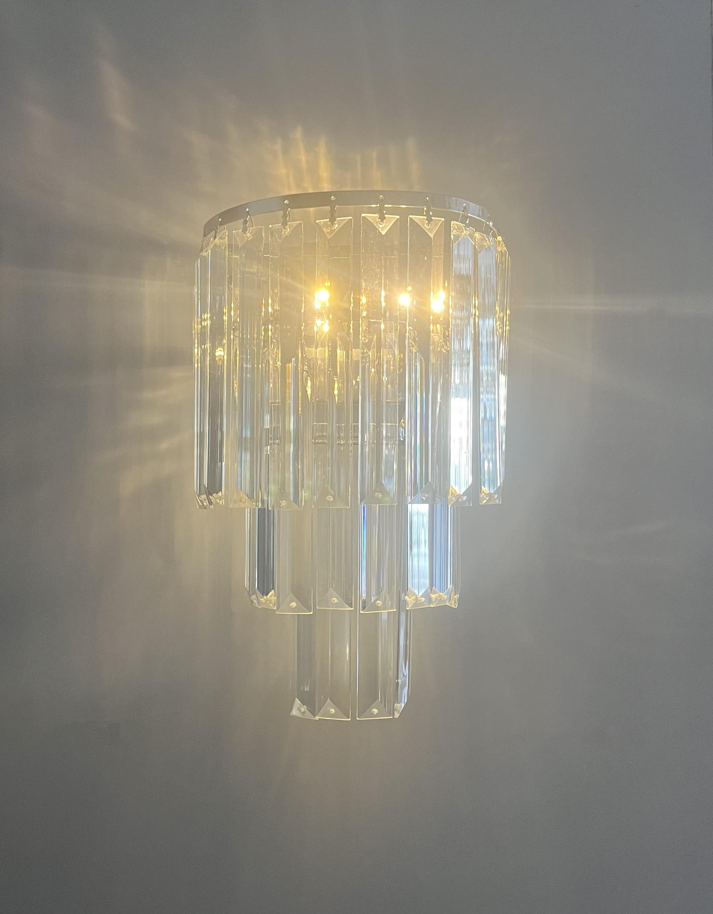  Yonca Silver Krom Kasa Beyaz Işık Ledli 3 Katlı Lux Taşlı Pilli Aplik - Tek Adet - Pil ve Led HediyeFeza BalCamlı Siyah Metal Modern 2 Adet Pilli Aplik - Özel Tasarım Lamba ve Pil Dahildir