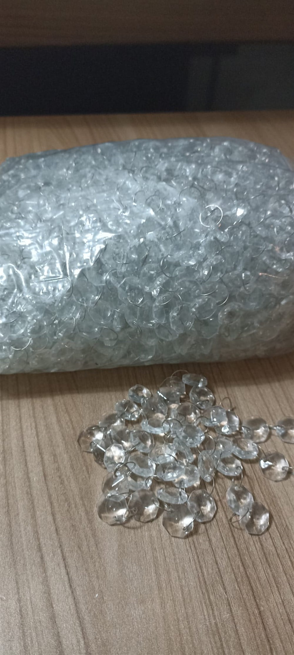 2000li Oktagon Taş + Krom Gümüş Halka Hazır Yapılı Paket Avize Taşı Organizasyon Düğün SüslemeKristal Oktagon Taş ,Toptaş Avize Taşı Metal Halkası 50 Adetgaziantepavize