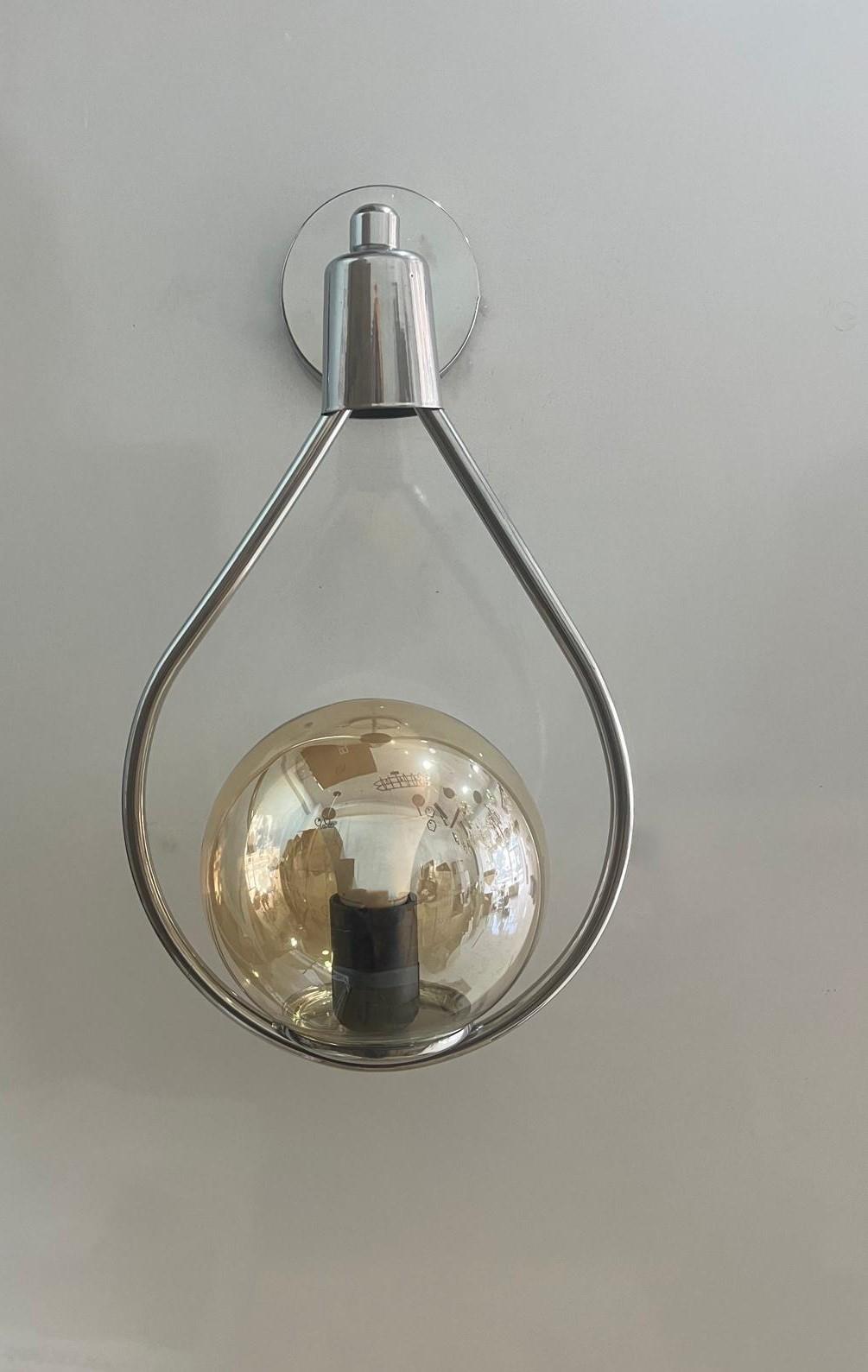 Badem Silver Krom Kasa Bal Glop Camlı Metal Pilli Aplik - Özel Tasarım Lamba ve Pil dahil - Tek AdetFeza BalCamlı Siyah Metal Modern 2 Adet Pilli Aplik - Özel Tasarım Lamba ve Pil Dahildir