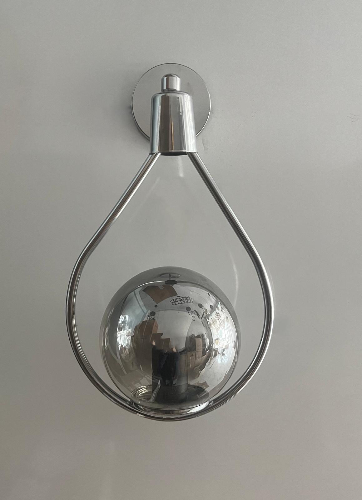 Badem Silver Krom Kasa Füme Glop Camlı Metal Pilli Aplik - Özel Tasarım Lamba ve Pil dahil - Tek AdetFeza BalCamlı Siyah Metal Modern 2 Adet Pilli Aplik - Özel Tasarım Lamba ve Pil Dahildir