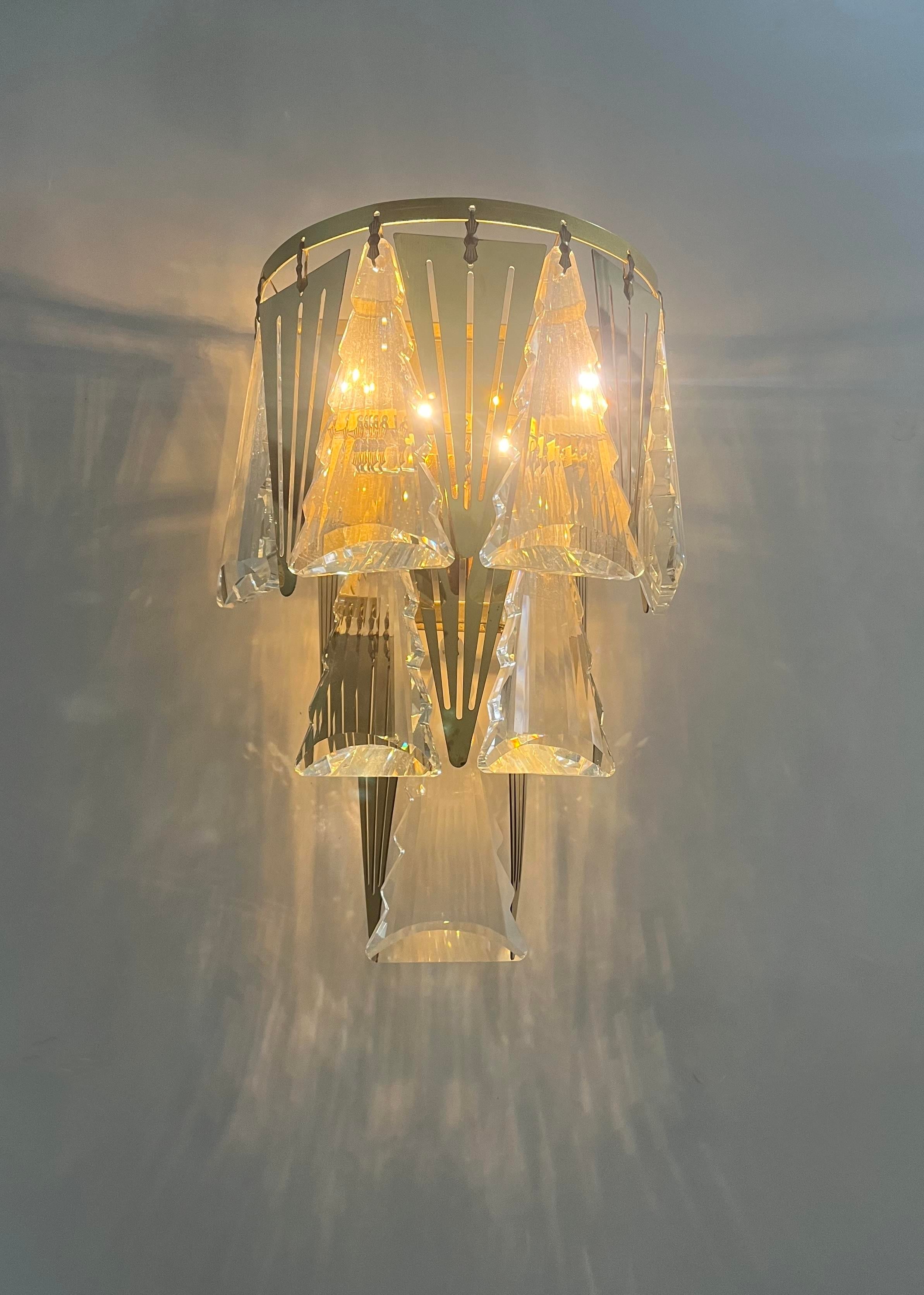 Çam Ağacı Gold Kasa Günışığı Ledli 3 Katlı Lux Taşlı Pilli Aplik - Tek Adet - Pil ve Led HediyeFeza BalCamlı Siyah Metal Modern 2 Adet Pilli Aplik - Özel Tasarım Lamba ve Pil Dahildir