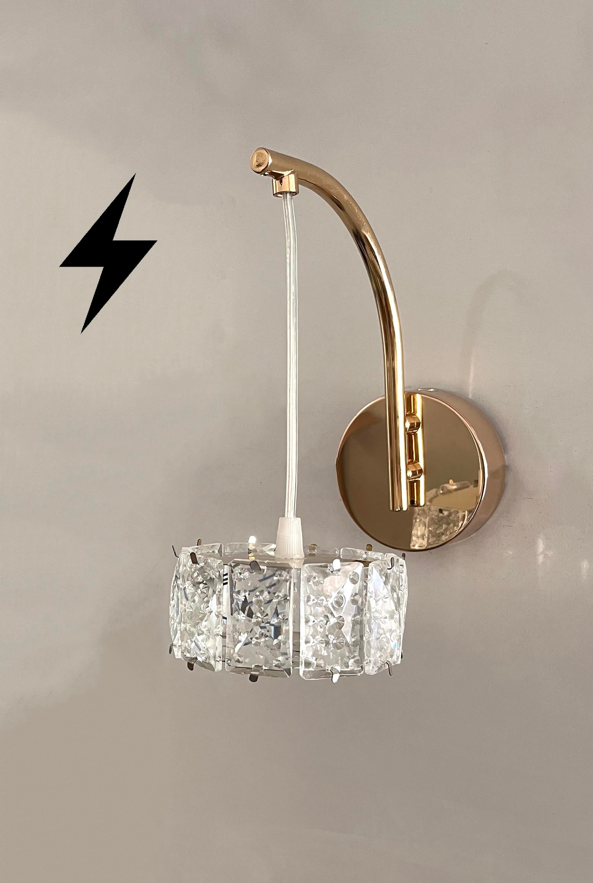 Güneş Gold Günışığı Ledli Kristal Taşlı Elektrikli Aplik Duvar-Yatak Başı-Salon(PİLLİ DEĞİLDİR)Feza BalCamlı Siyah Metal Modern 2 Adet Elektrikli Aplik