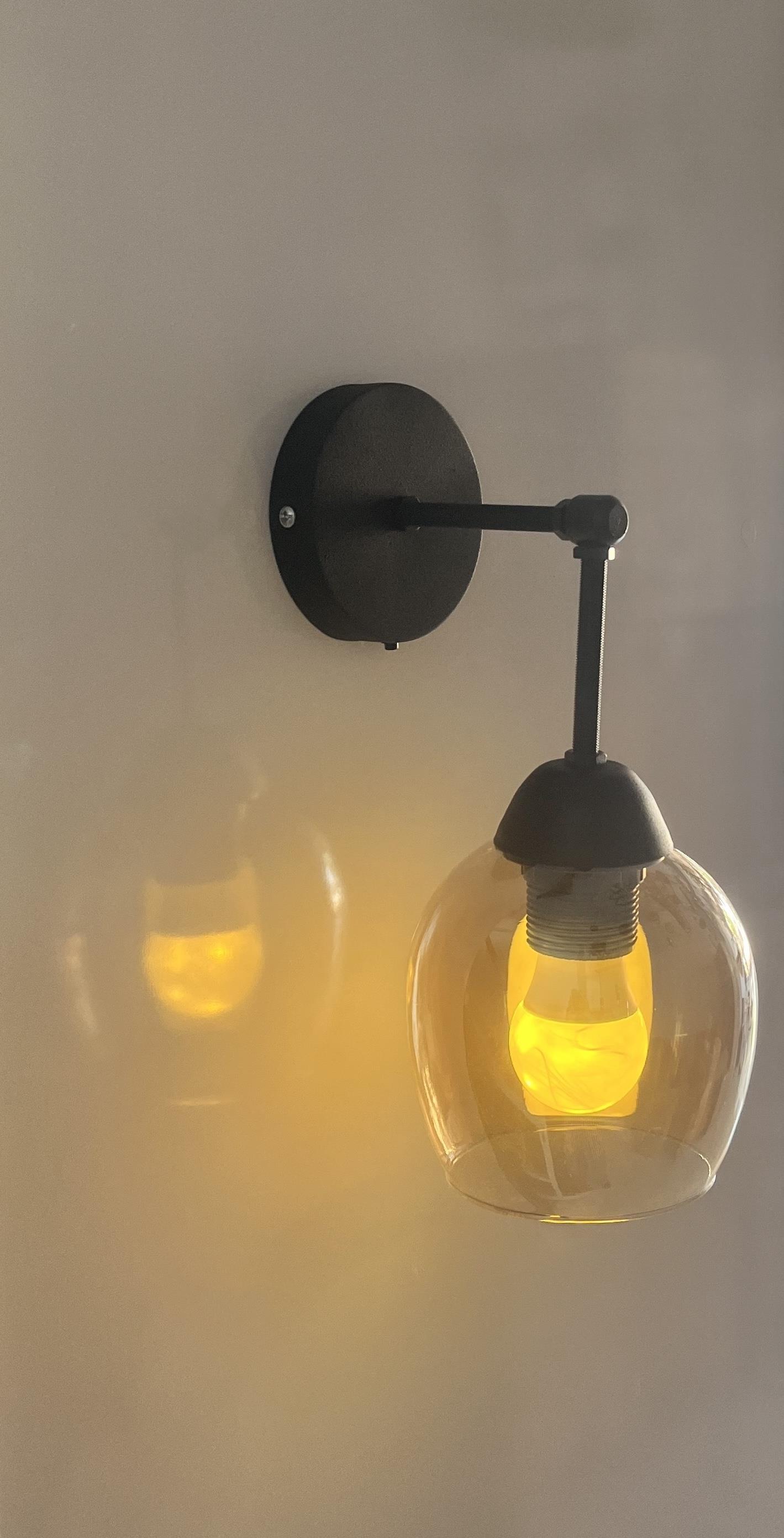 Gurbet BalCamlı Metal Siyah 1 Adet Pilli Aplik - Özel Tasarım Lamba HediyelFeza BalCamlı Siyah Metal Modern 2 Adet Pilli Aplik - Özel Tasarım Lamba ve Pil Dahildir