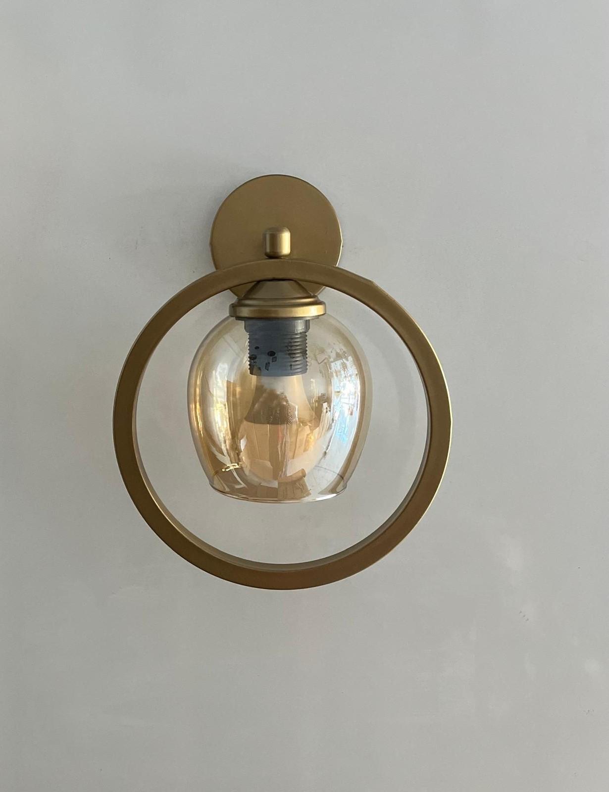 Halka Eskitme Kasa Bal Camlı Metal Pilli Aplik - Özel Tasarım Lamba ve Pil dahil - Tek AdetFeza BalCamlı Siyah Metal Modern 2 Adet Pilli Aplik - Özel Tasarım Lamba ve Pil Dahildir