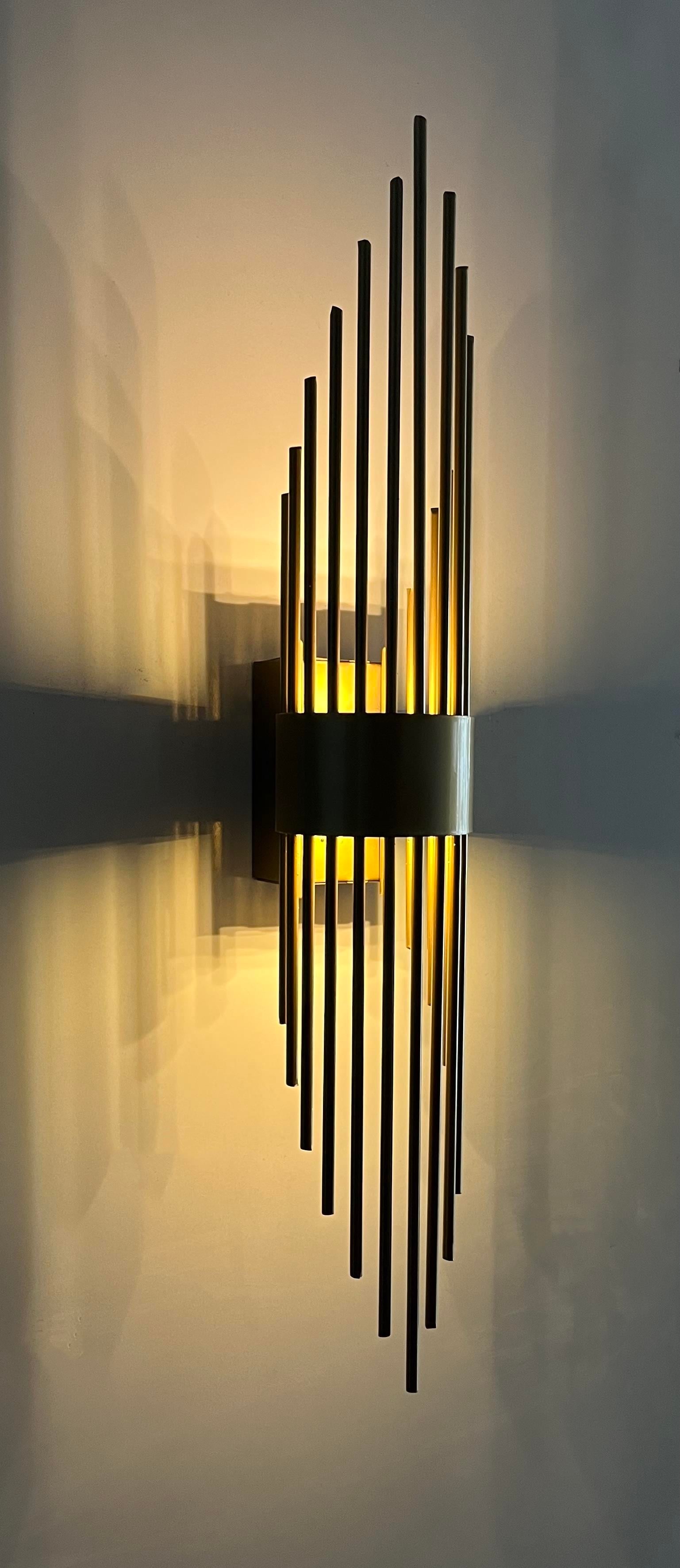 Mercan Eskitme Metal Pilli Aplik Günışığı Ledli Modern Duvar Aplik Duvar Lambası İç Mekan Duvar ApliğiLemos Gold Metal Pilli Aplik - 9v pil Hediyedir -Tek Adet Fiyatıdır