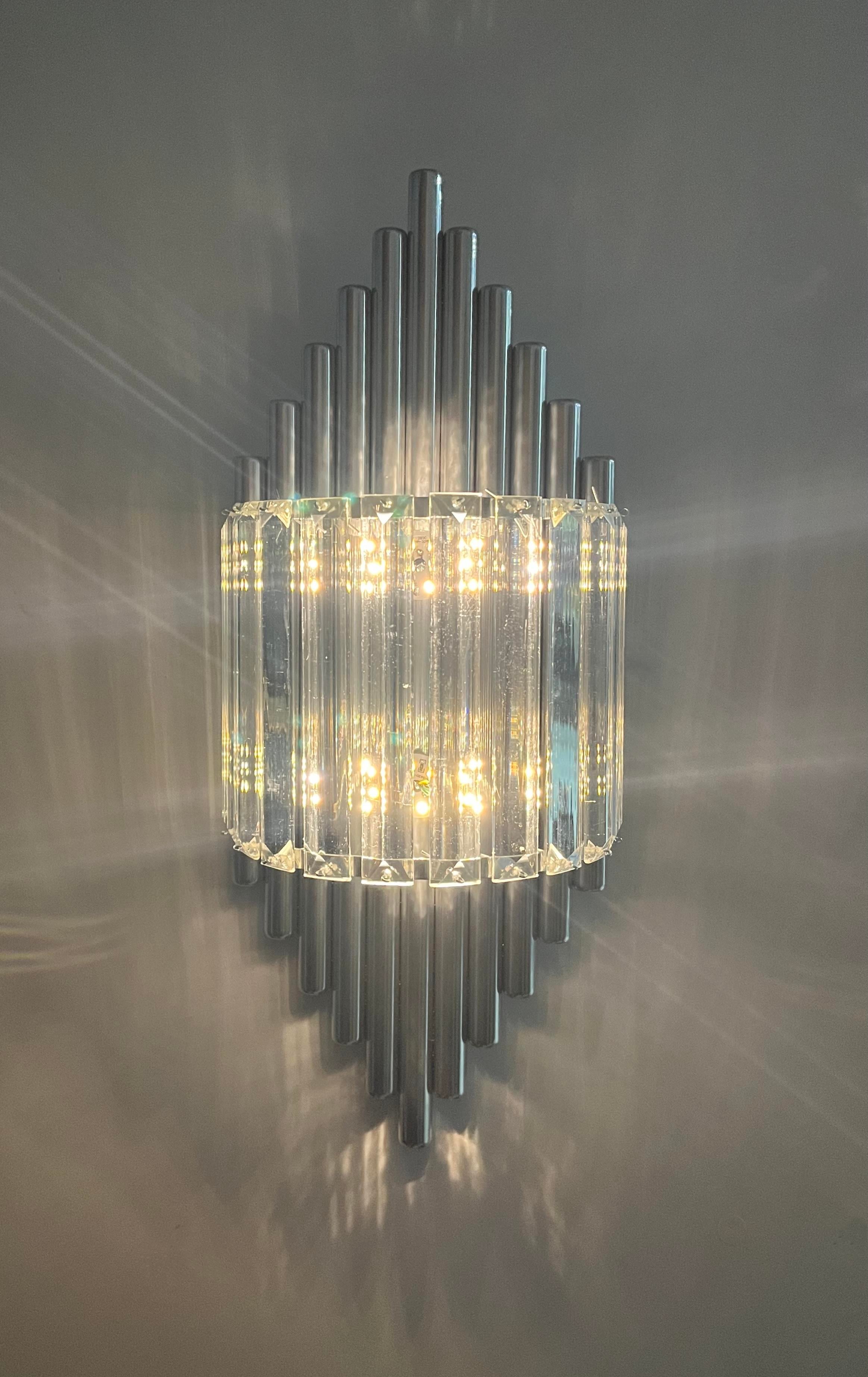 Mina Silver Gümüş Kasa Günışığı Ledli Lux Taşlı Pilli Aplik - Tek Adet - Pil ve Led HediyeFeza BalCamlı Siyah Metal Modern 2 Adet Pilli Aplik - Özel Tasarım Lamba ve Pil Dahildir