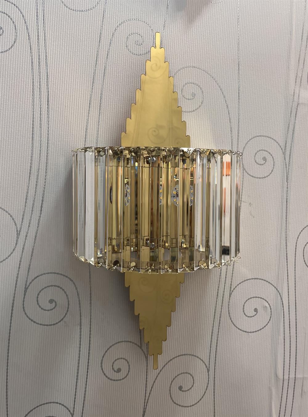 Paris Kristal Taşlı Gold Elektrikli Ledli ( Beyaz Led ) Aplik - Led DahildirGezegen Metal Camlı Pilli Aplik - 9v Pil ve Özel Tasarım Ampul İçindedir - Tek Adet Fiyatıdırgaziantepavize