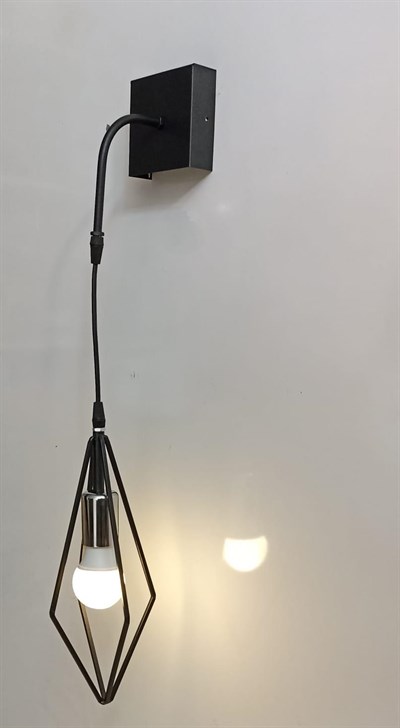 Prenses Metal Gümüş Duylu Siyah Pilli Aplik - 9v Pil ve Özel Tasarım Ampul İçindedir - Tek Adet Fiyatıdır