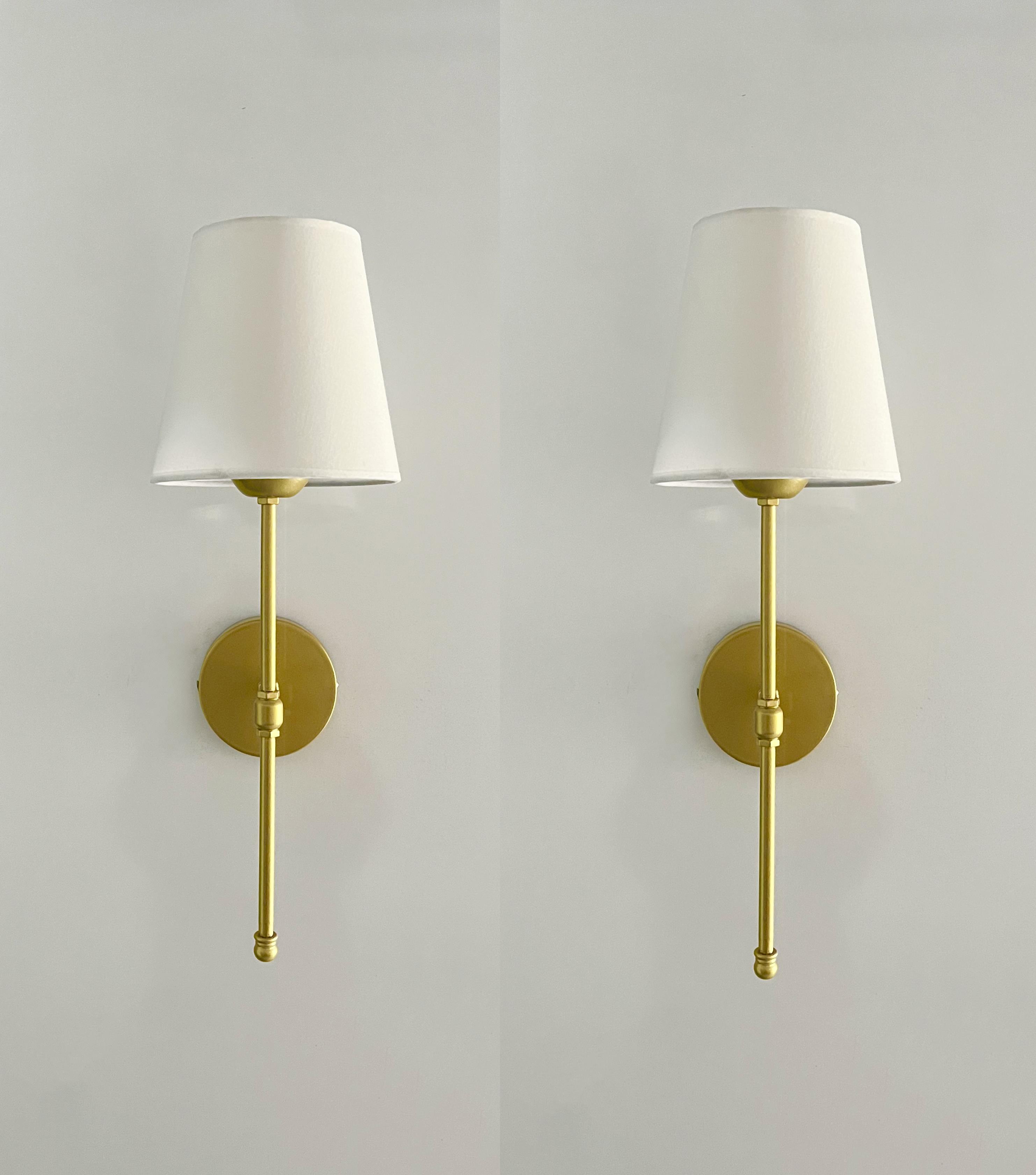 Saray Gold Kasa Metal Krem Şapkalı Modern 2 Adet Pilli Aplik - Özel Tasarım Lamba ve Pil DahildirFeza FümeCamlı Siyah Metal Modern 2 Adet Pilli Aplik - Özel Tasarım Lamba ve Pil Dahildir