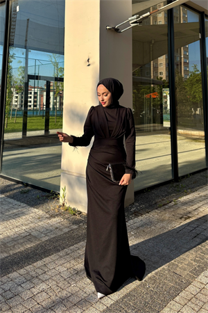 Kuyruklu Zara Kumaş Kolları Püsküllü Tesettür Abiye Siyah