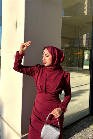 Kuyruklu Zara Kumaş Kolları Püsküllü Tesettür Abiye Bordo