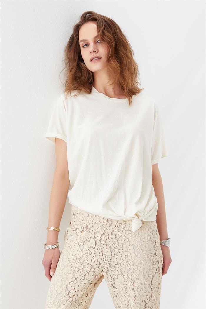 Bisiklet Yaka Basic T-Shirt Ekru