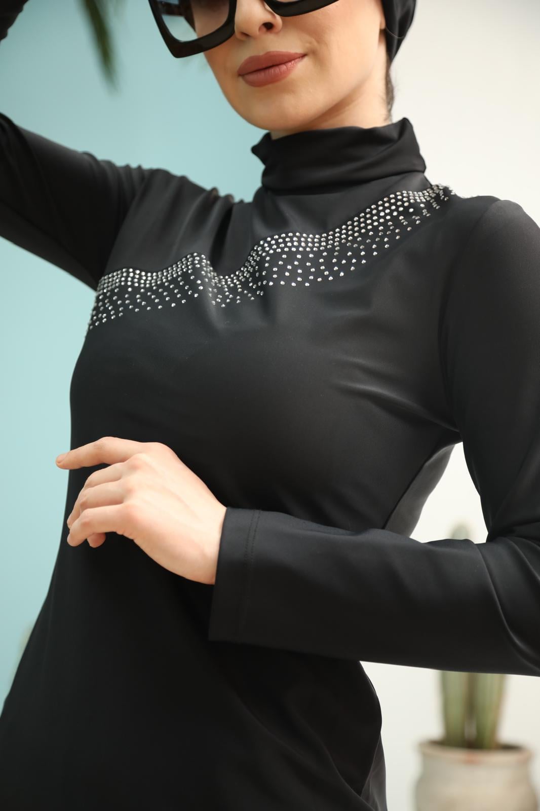 Gümüş Taşlı Siyah Tasarım Tesettür Mayo Takım