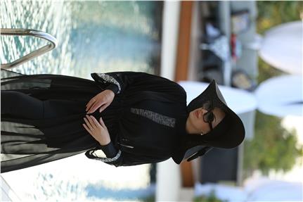 Mira Model Beli Bağcıklı Tasarım Tesettür Pareo