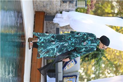 Seren Model Beli Bağcıklı Tasarım Tesettür Pareo