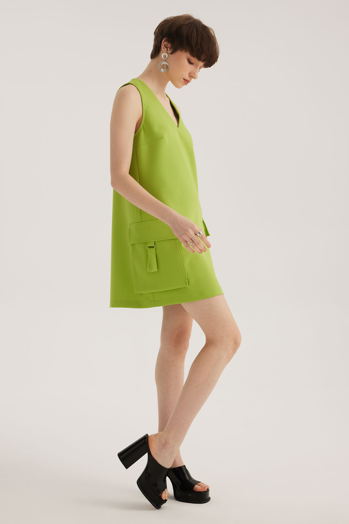 Yeşil V Yaka Cepli Mini Elbise - Stella Pulvis