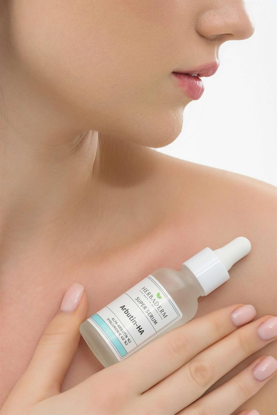 Aydınlatıcı ve Leke Görünümü Azaltıcı Super Serum 30 ml