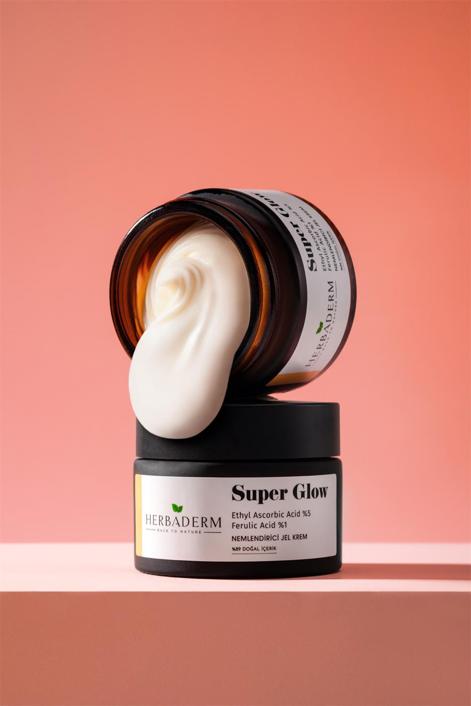 Aydınlatıcı, Leke Karşıtı C Vitamini + Ferulik Asit Nemlendirici Jel Krem 50 ml