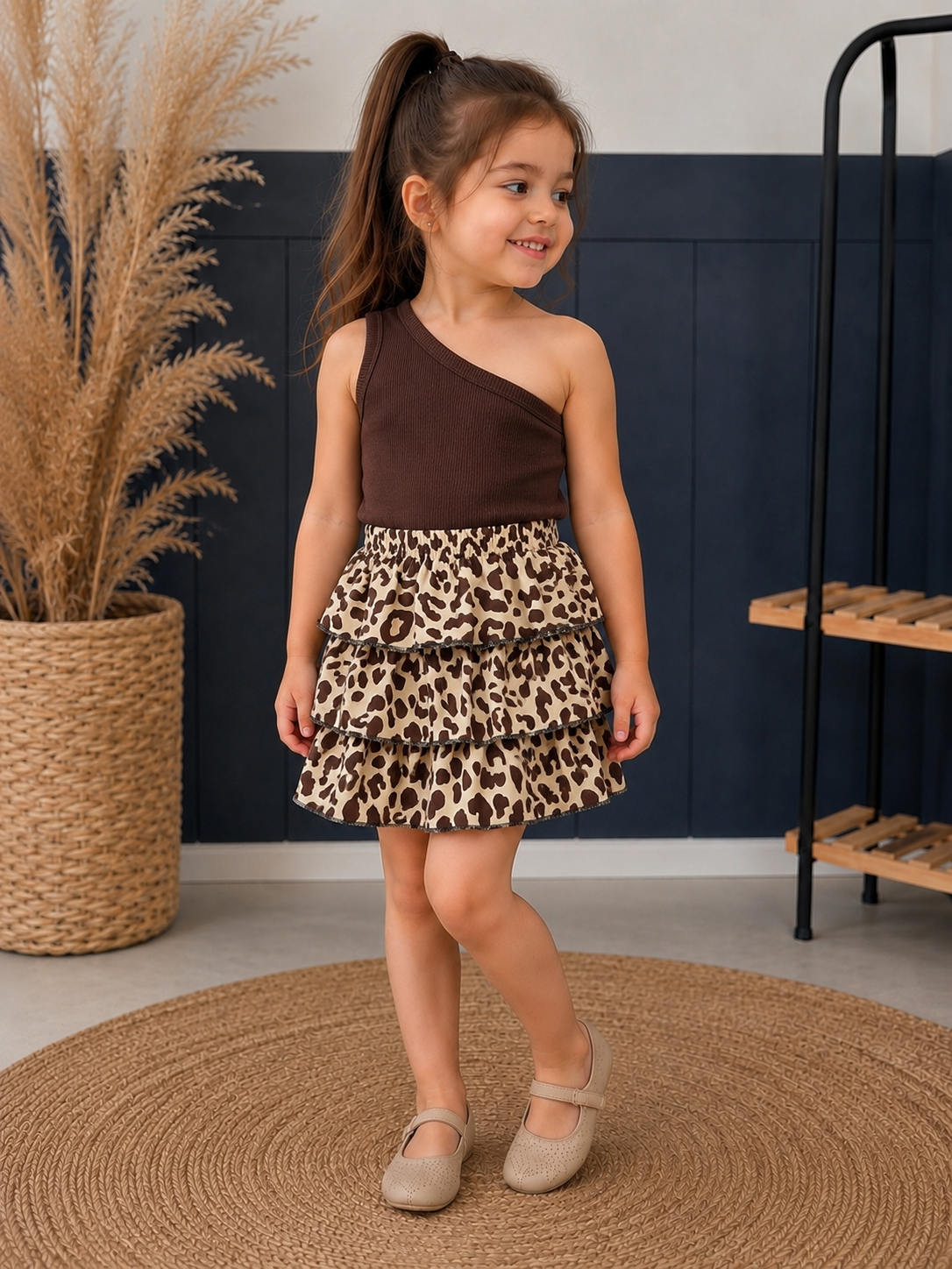 Kız Çocuk Bebek Leopar Desenli Kat Kat Etek ve Kahverengi Tek Omuzlu Fitilli Crop Top Takımı Yazlık Şık ve Rahat İkili Kombin Çocuk ve Bebek Giyim
