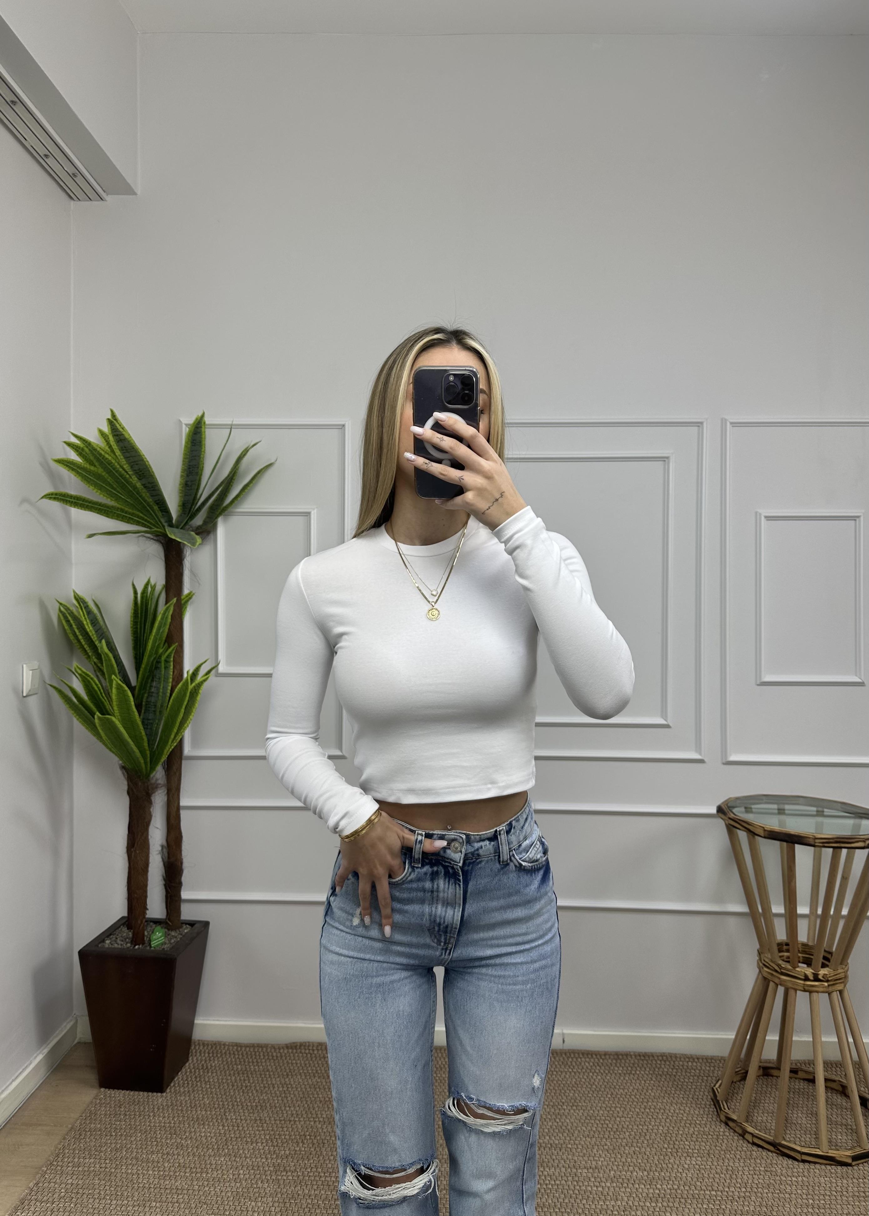 Kadın beyaz pamuklu yumuşak kumaş bisiklet yaka crop body