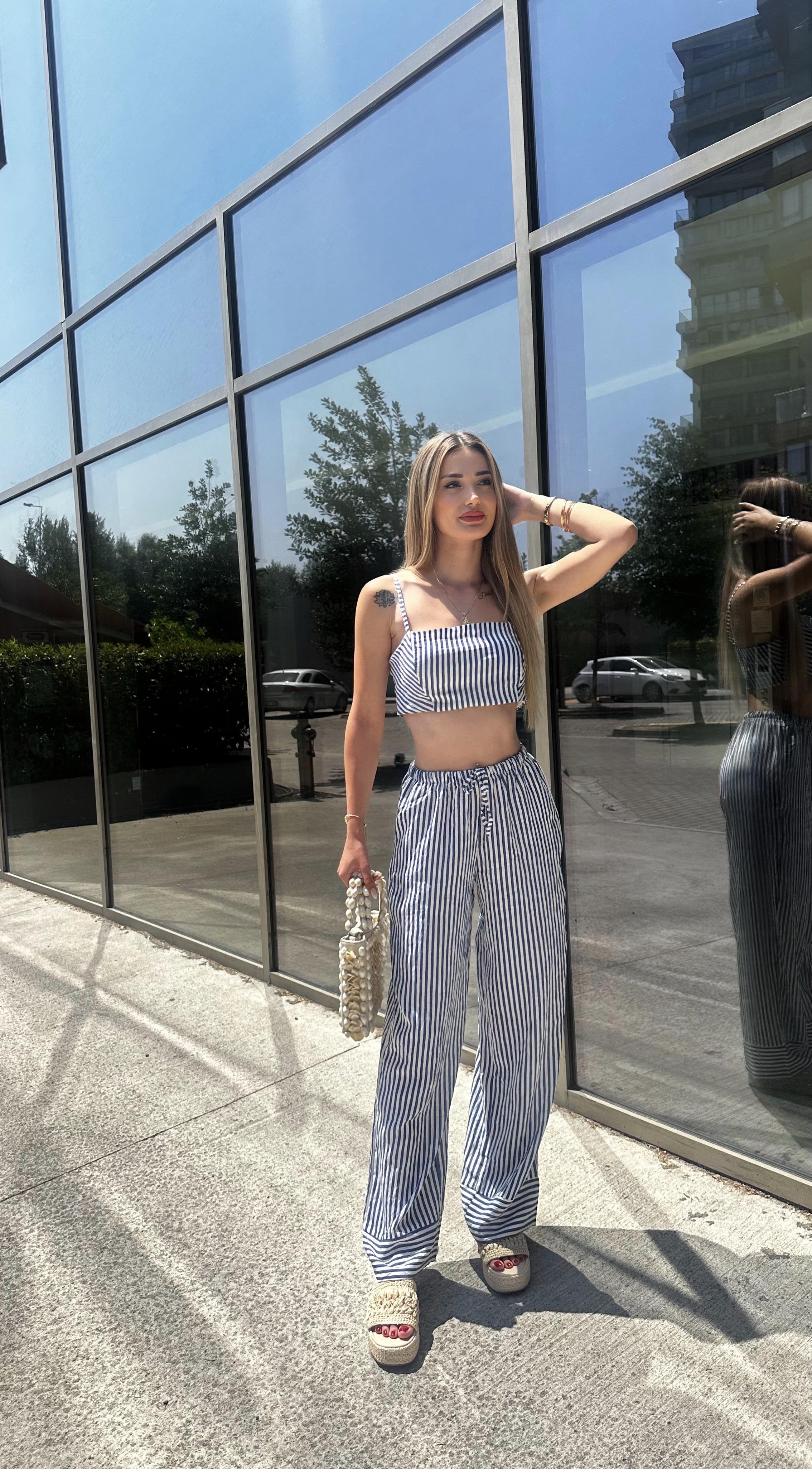 Kadın Lacivert Çizgili Beli Lastikli Pantolon Crop Takım 