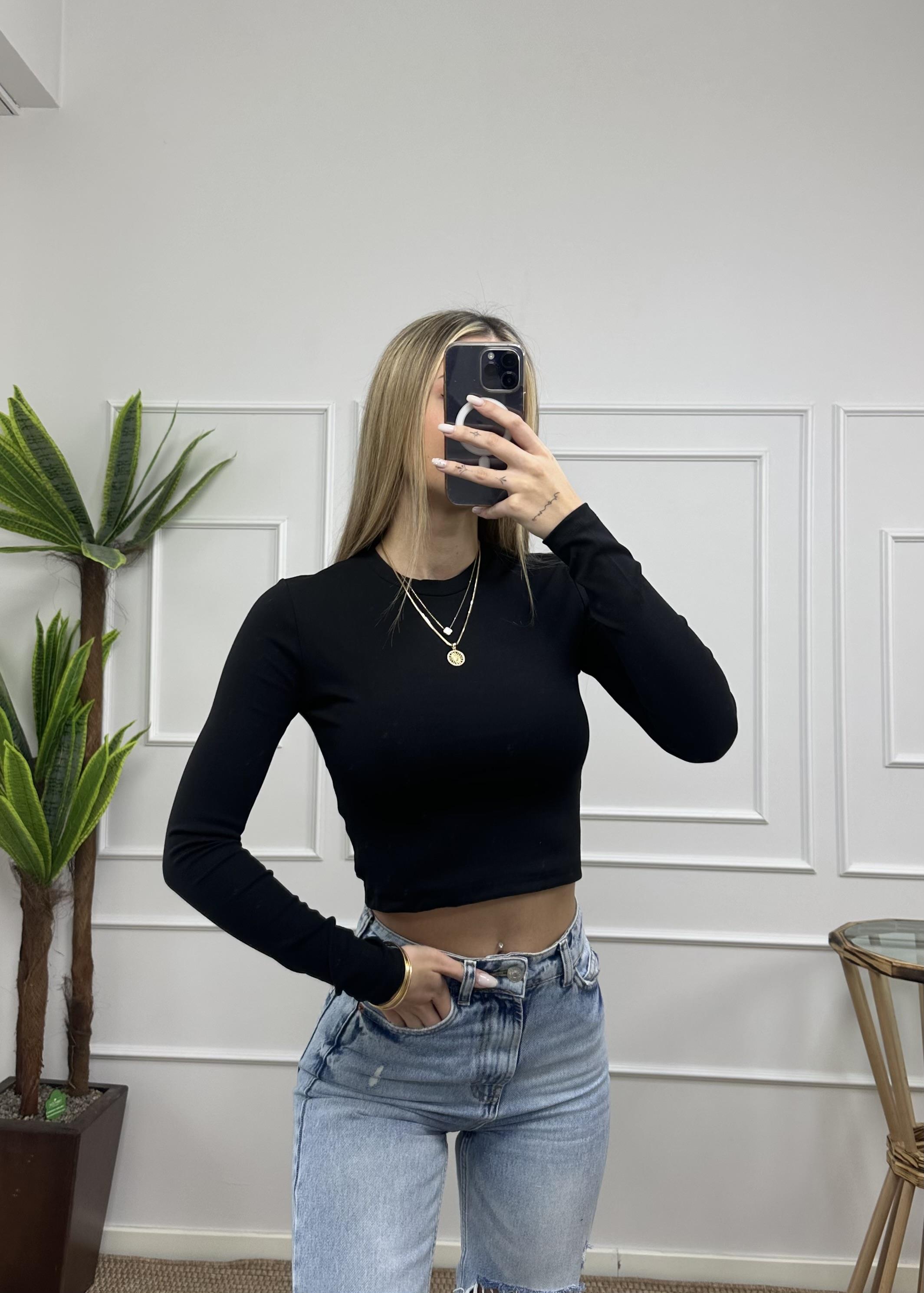 Kadın siyah pamuklu yumuşak kumaş bisiklet yaka crop body