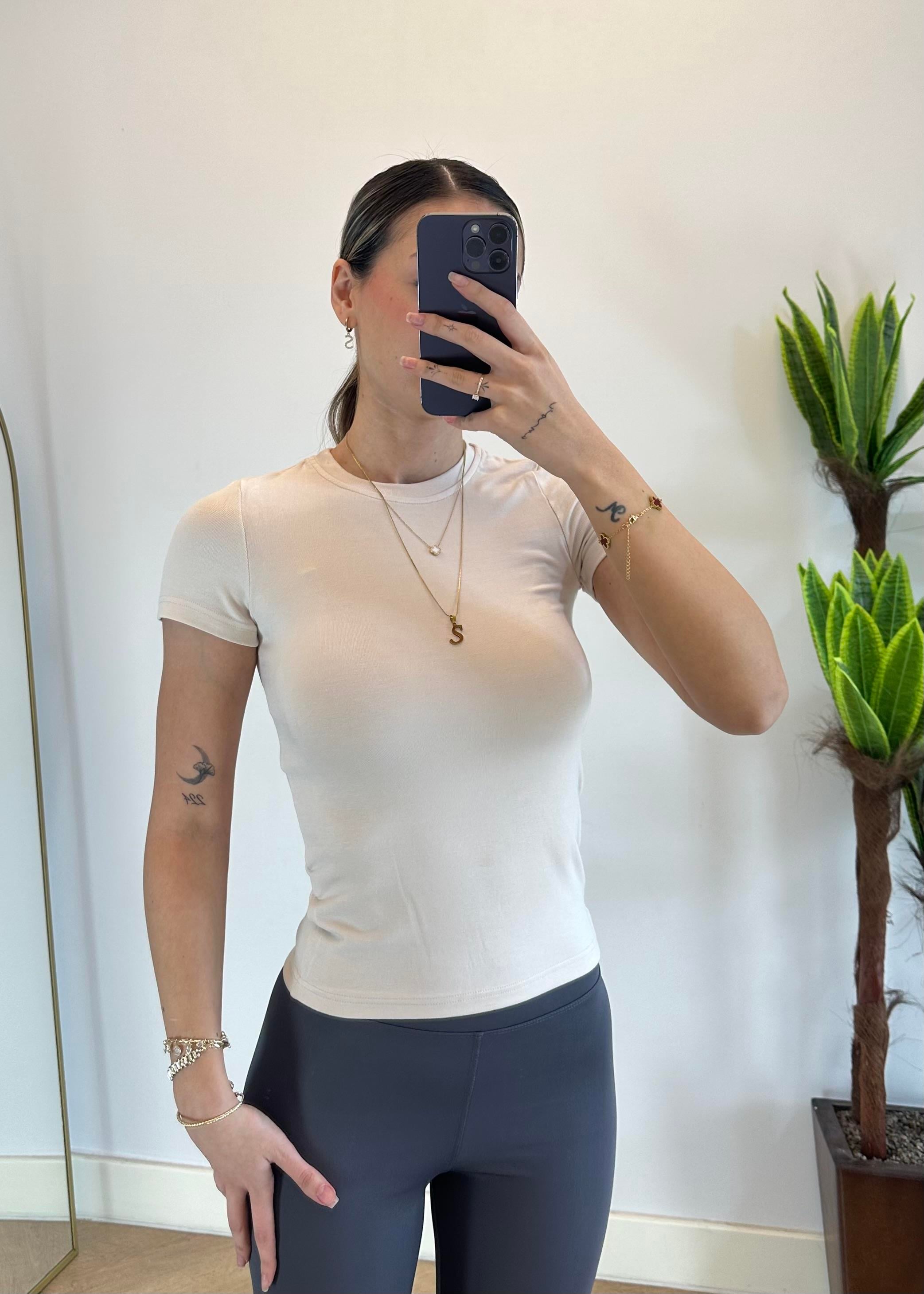 Mary Yarım Kollu Krem Pamuklu Body