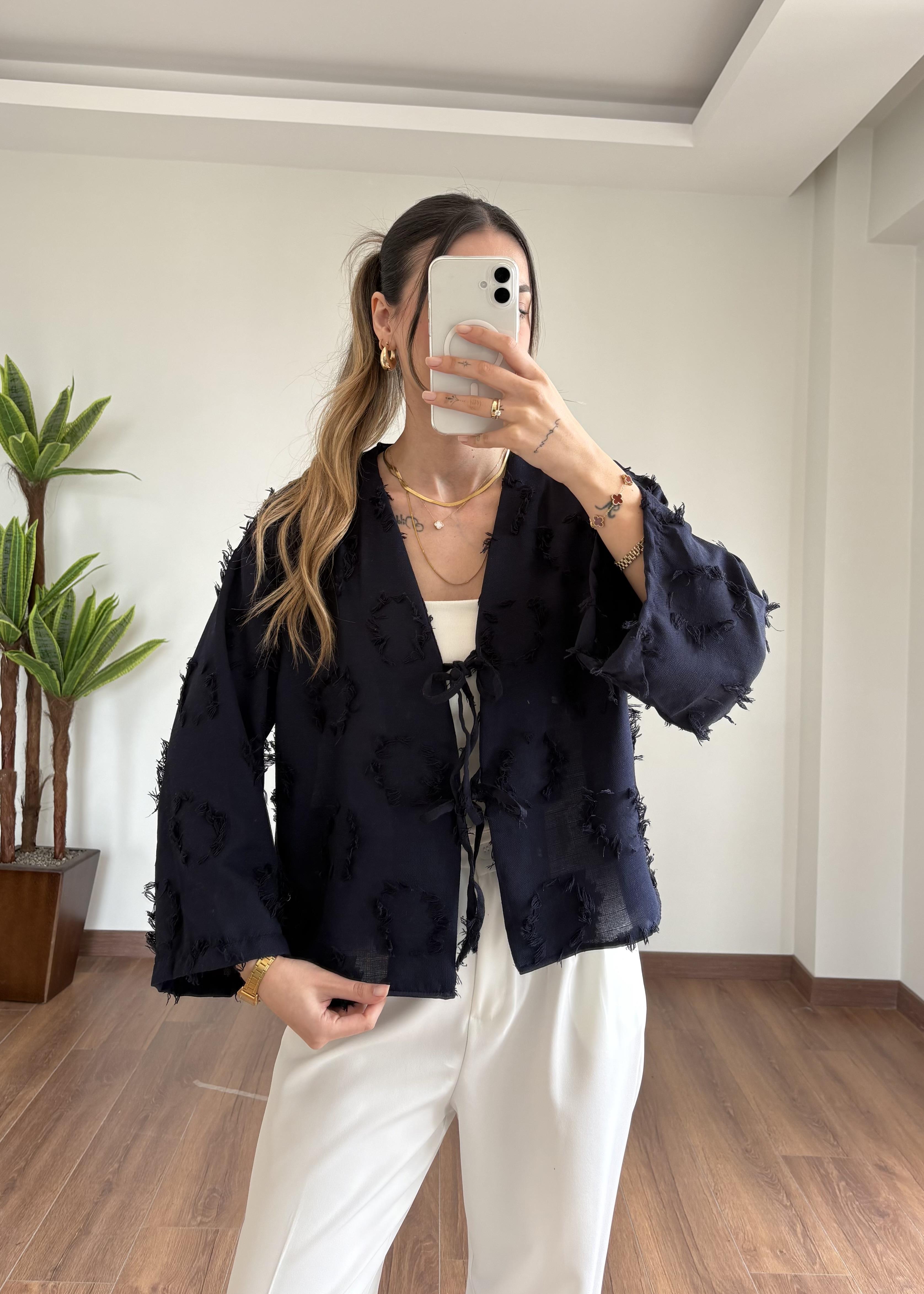 Püsküllü Lacivert Kimono