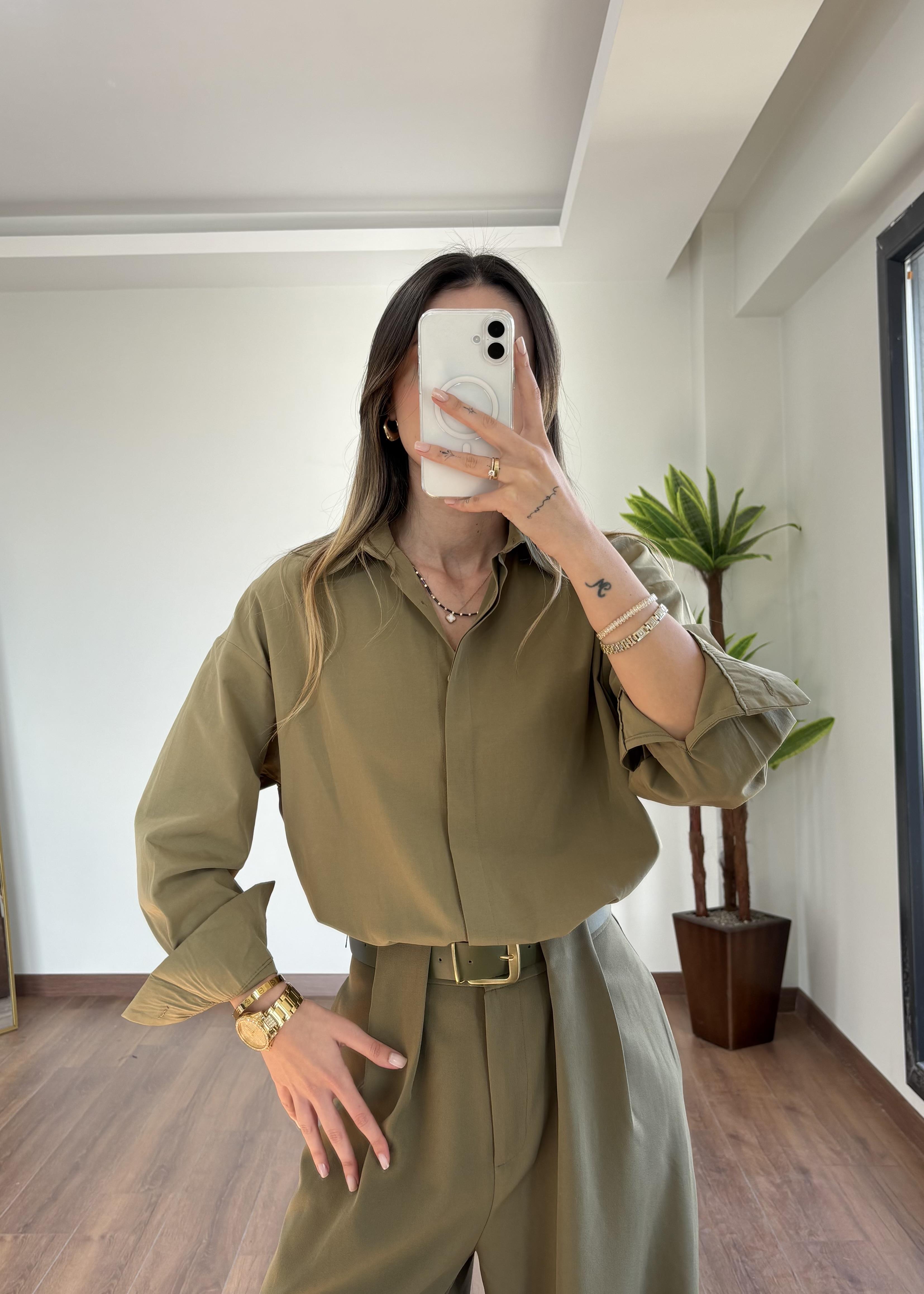 Sandy Yeşil Gömlek