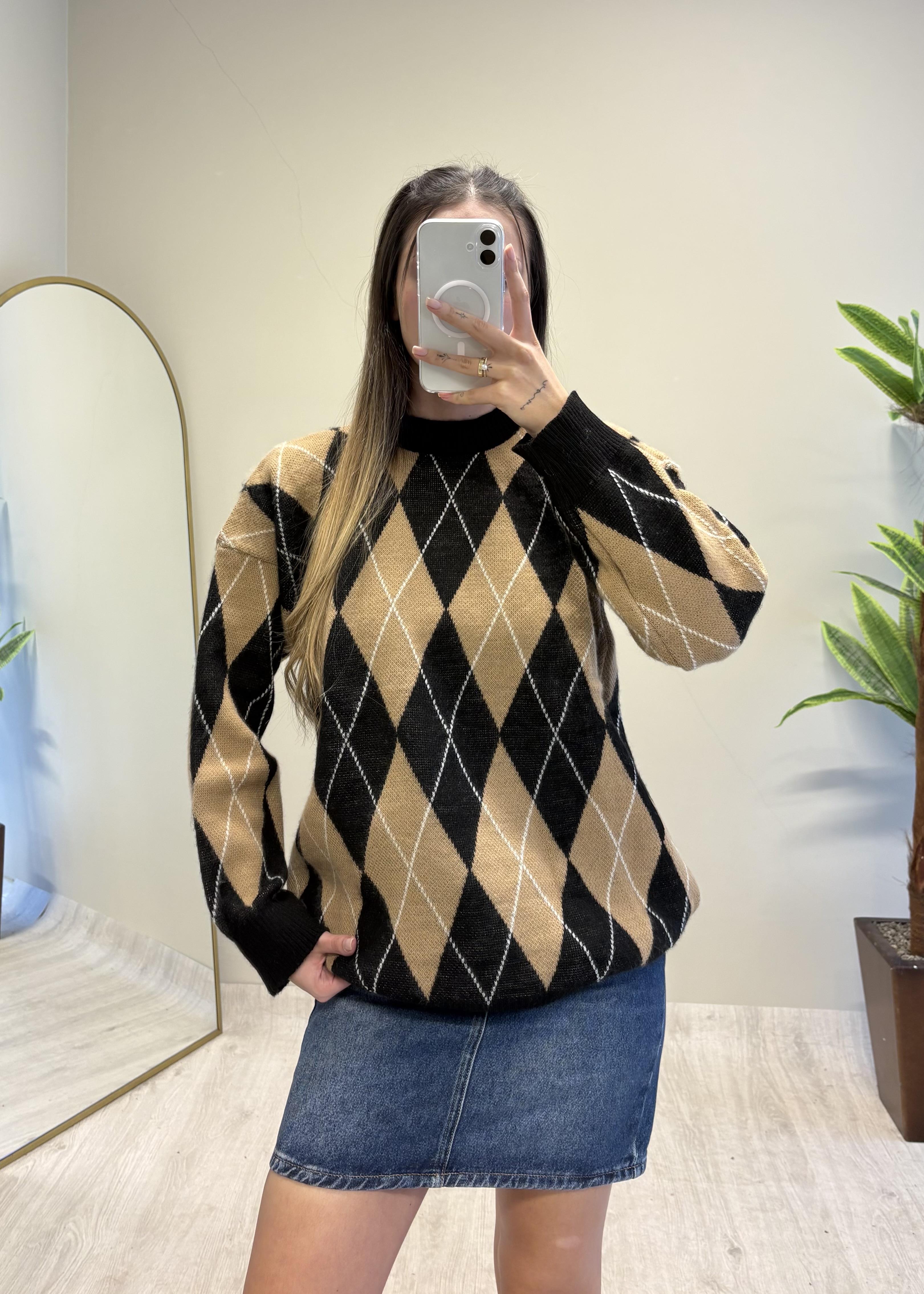 Baklava Desen Siyah Kazak