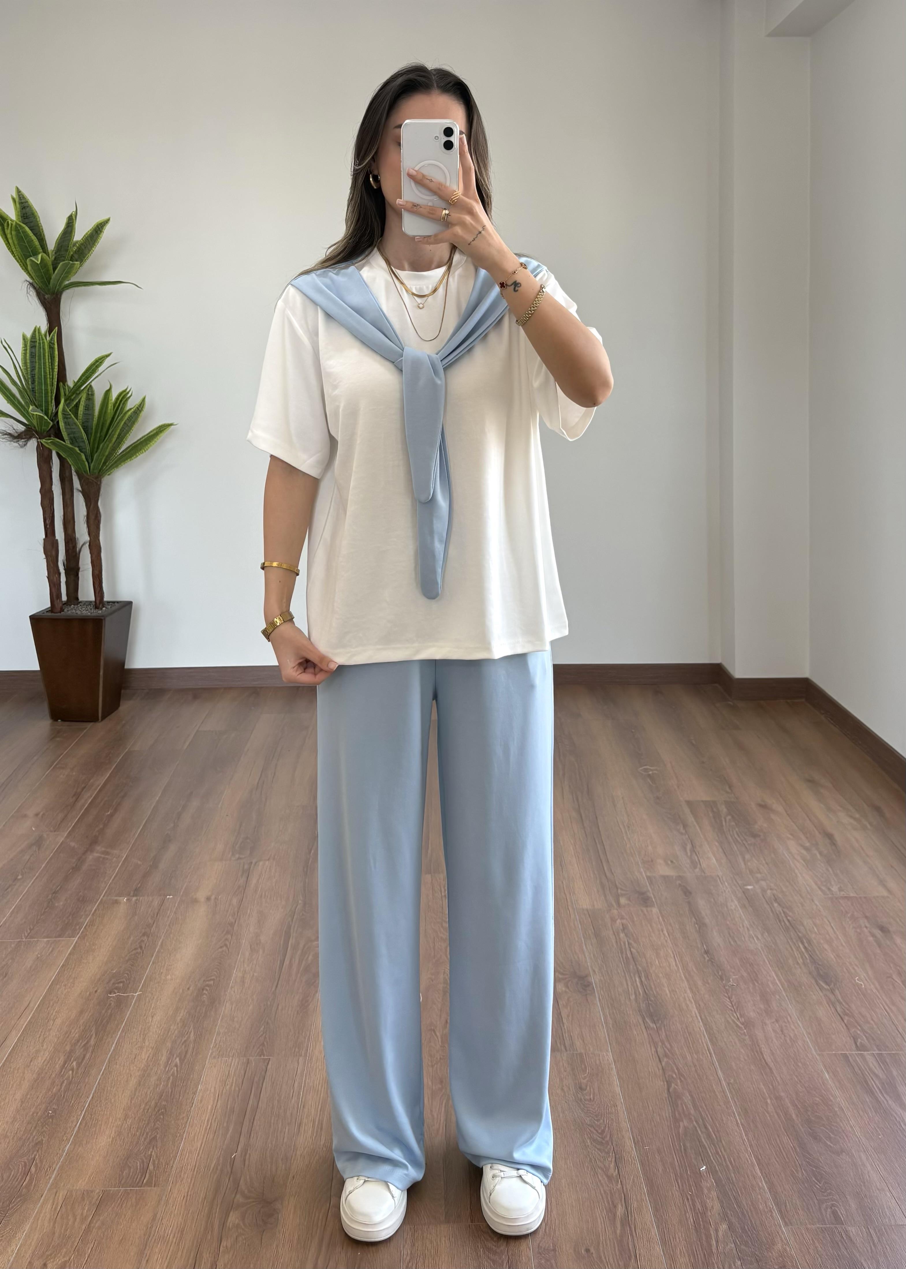 Fular Yaka Mavi Eşofman Takımı