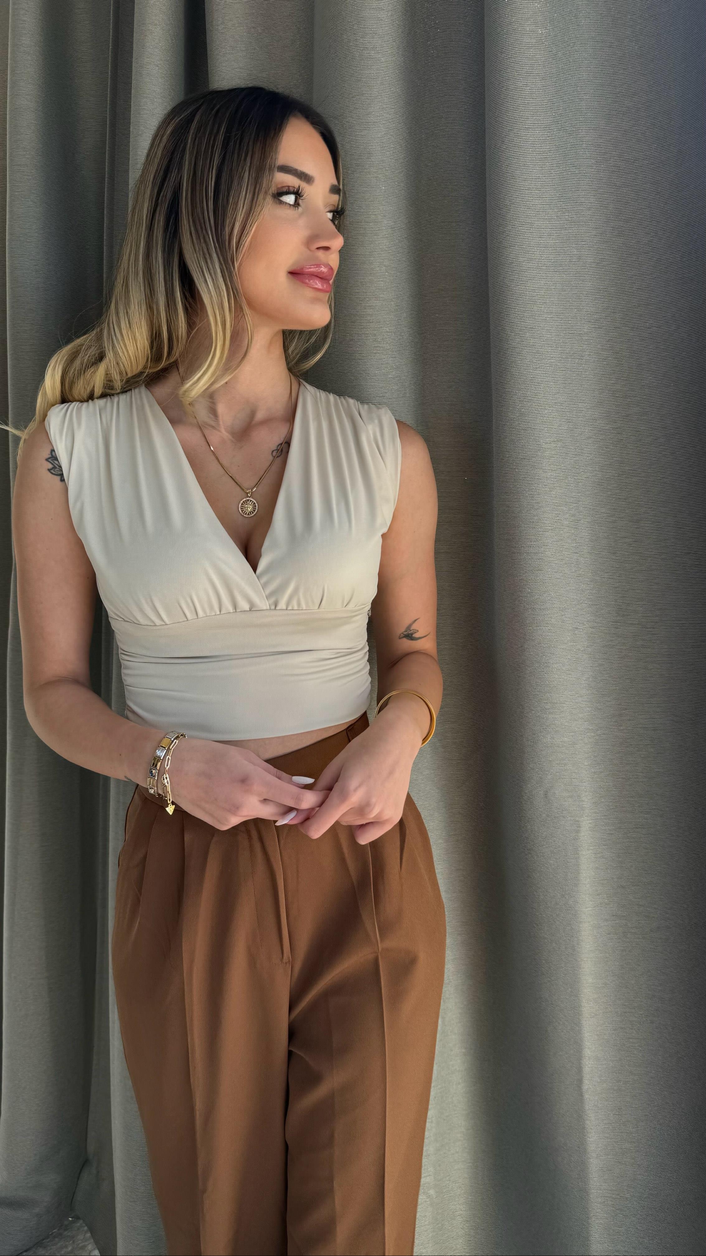 Kadın Gipeli V Yaka Krem Crop Bluz