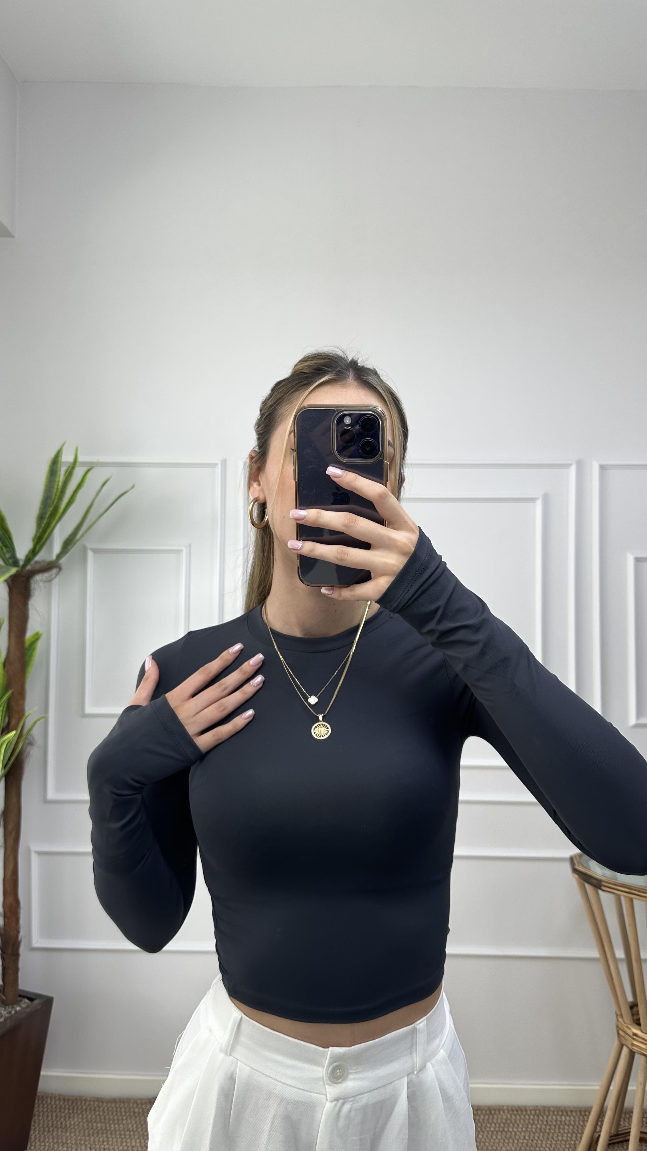 Kadın parmak geçmeli esnek body