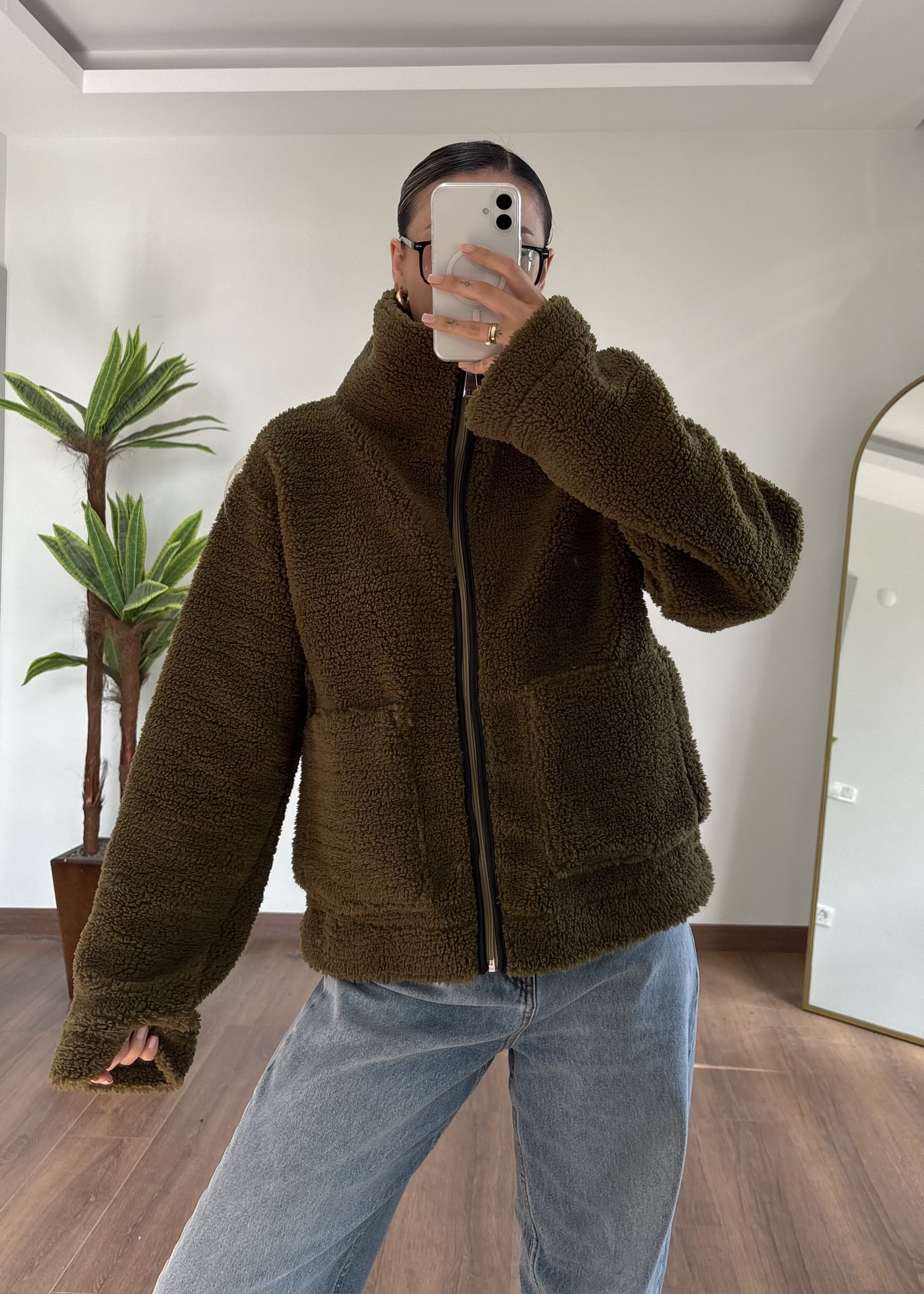 Muadil Marka Haki Peluş Mont