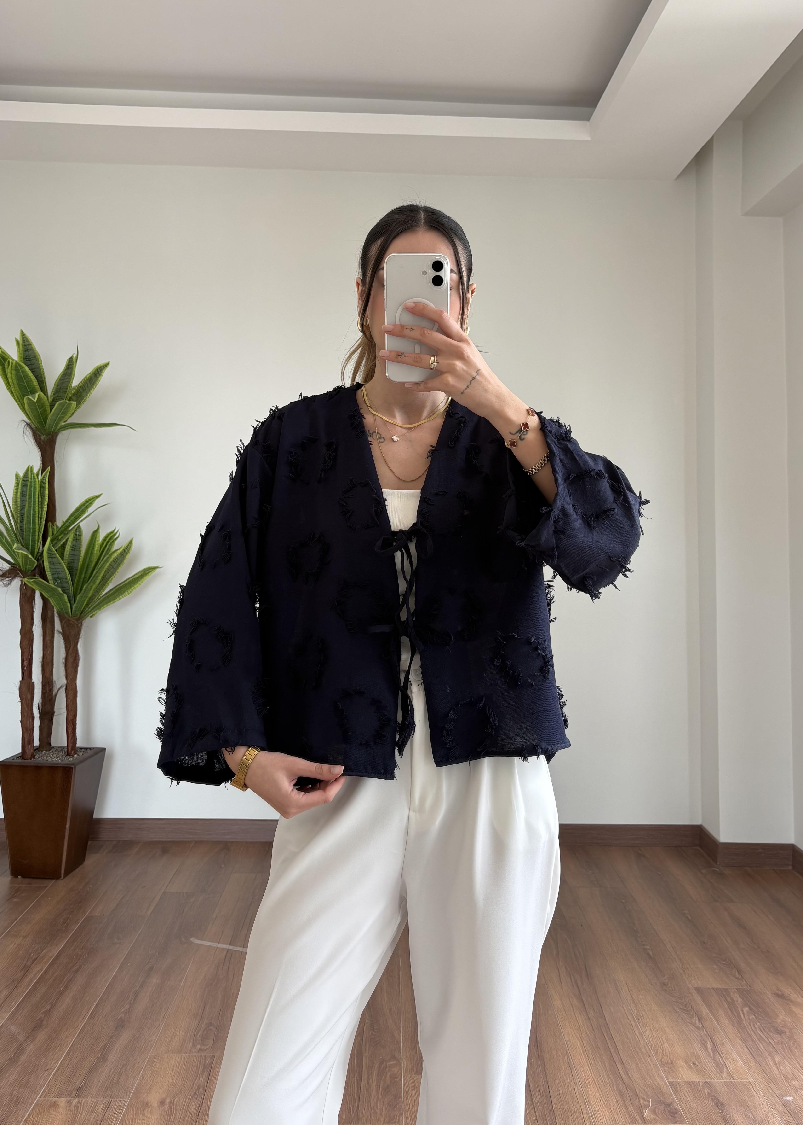 Püsküllü Lacivert Kimono