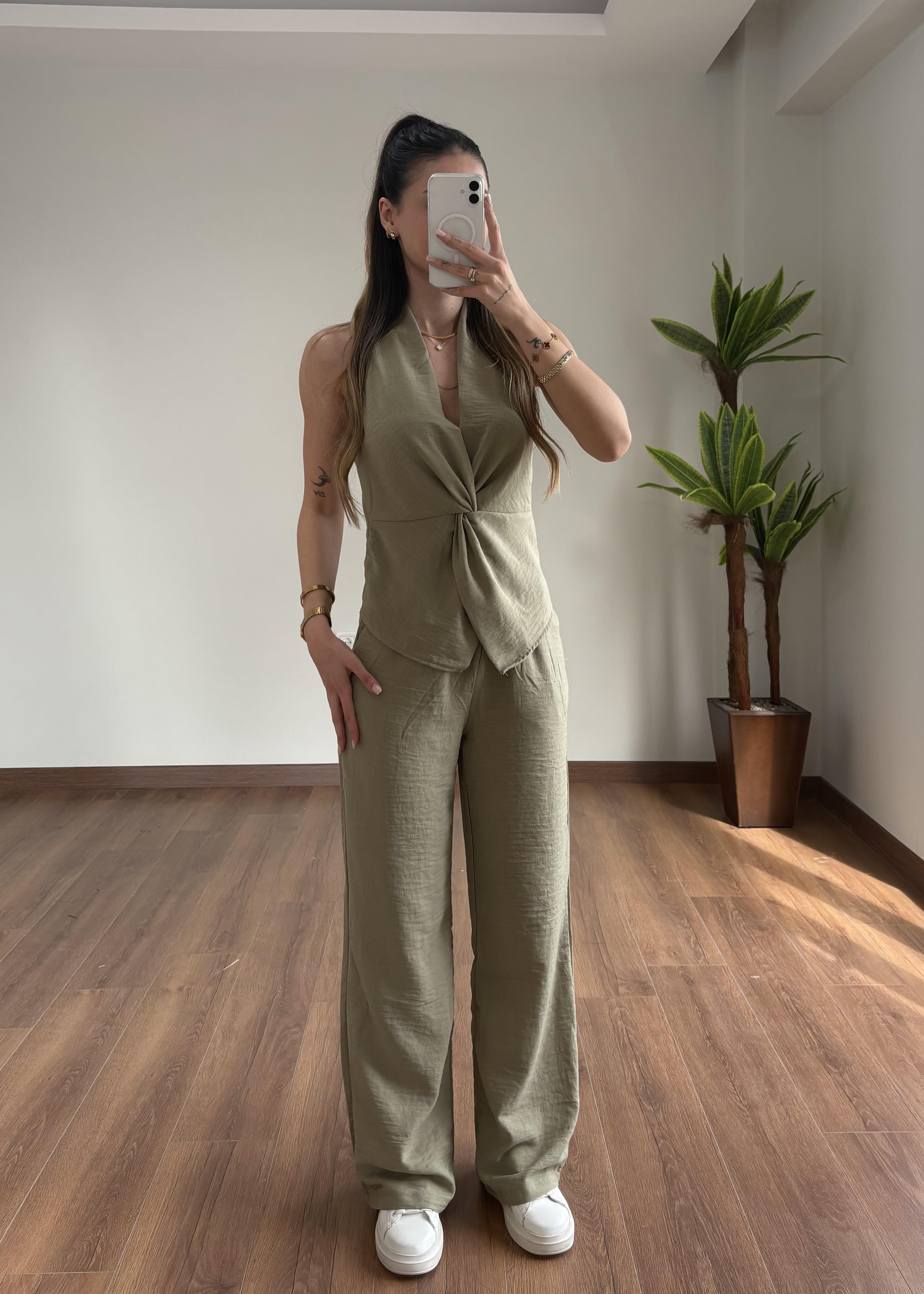 Sara Yeşil Bluz Detay Takım