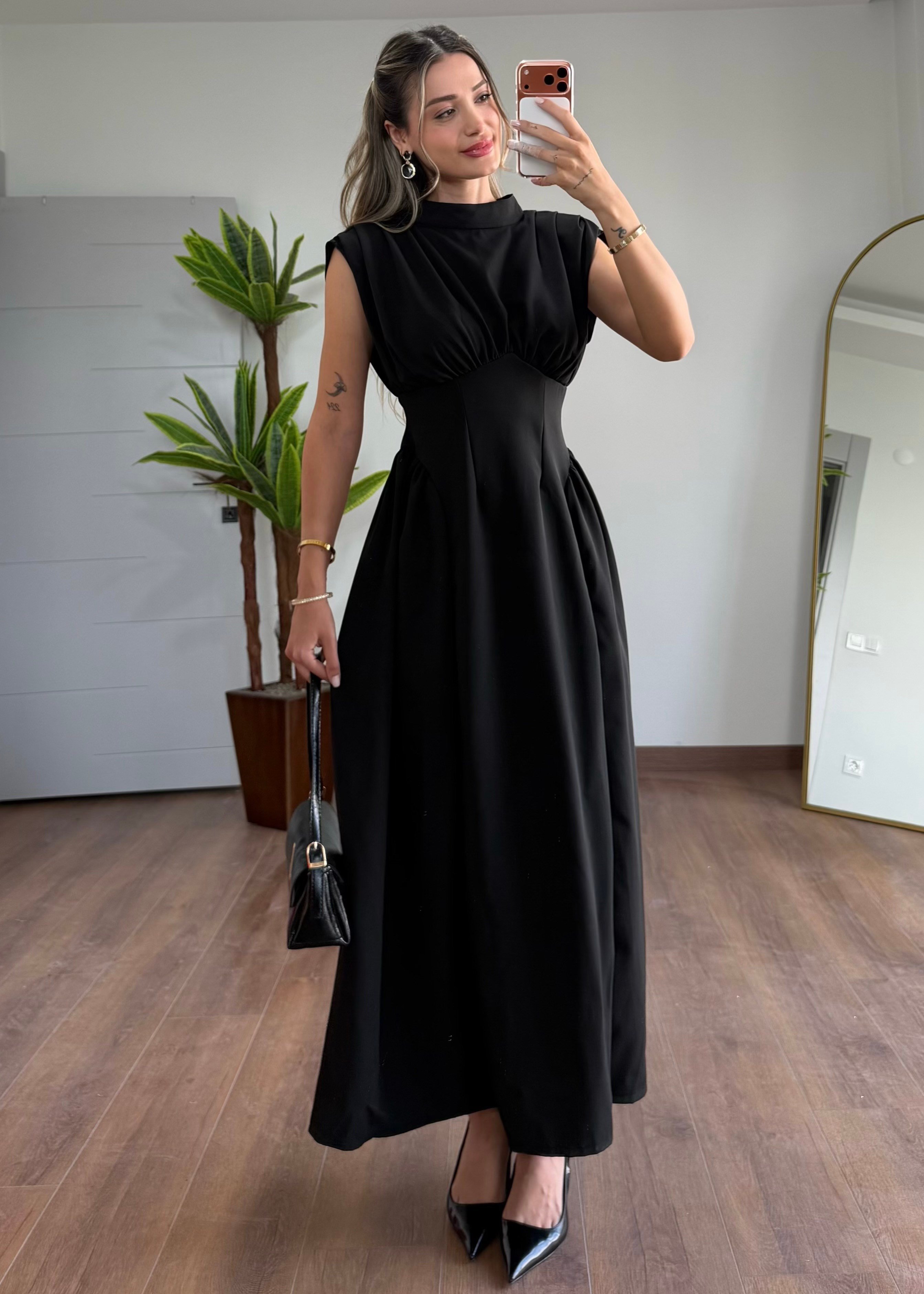 Vera Siyah Elbise