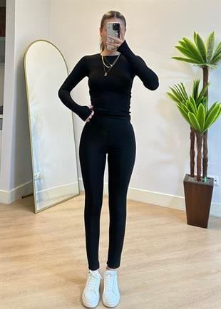 Oq paypoq kiygan seksual qiz fotosurati