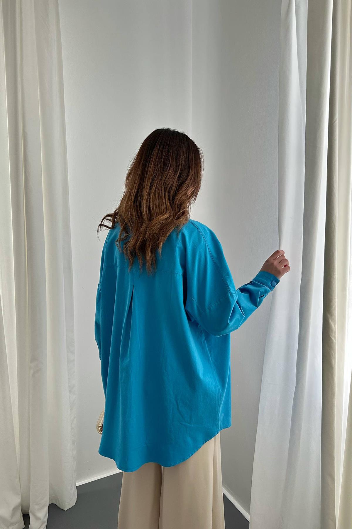 Wholesale Blue Double Pocket Flap Snap Shirt